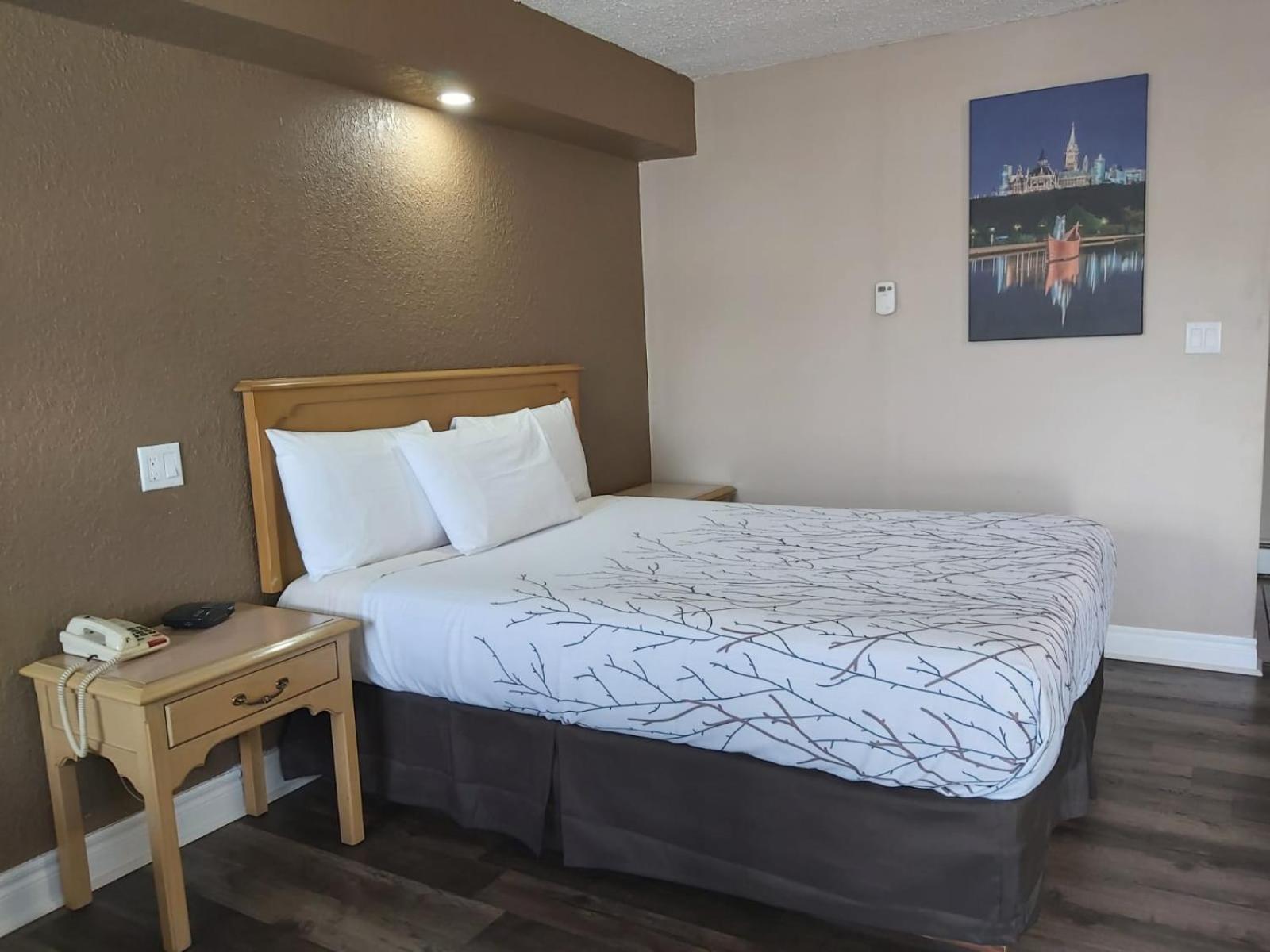 Arnprior Motor Inn