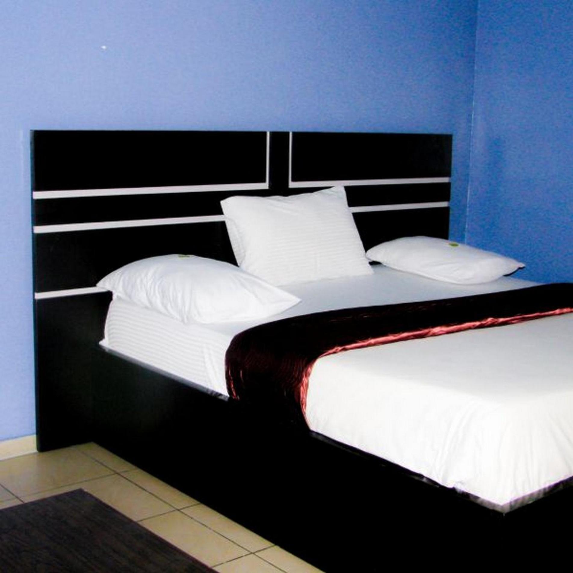 Londa Hotel and Suites-Guest Room view 2