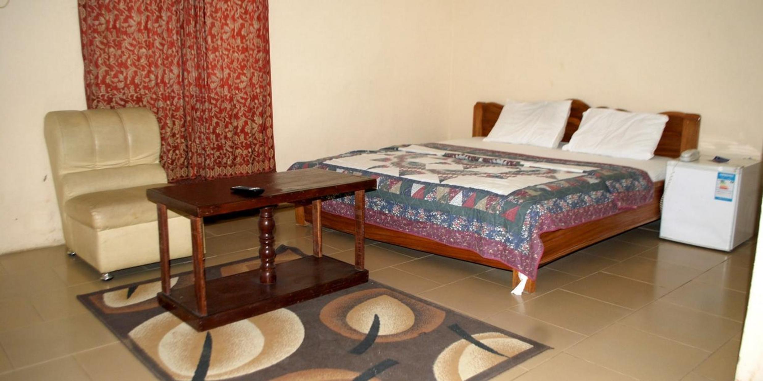 Tiffany Hotels And Towers - Guest Room
