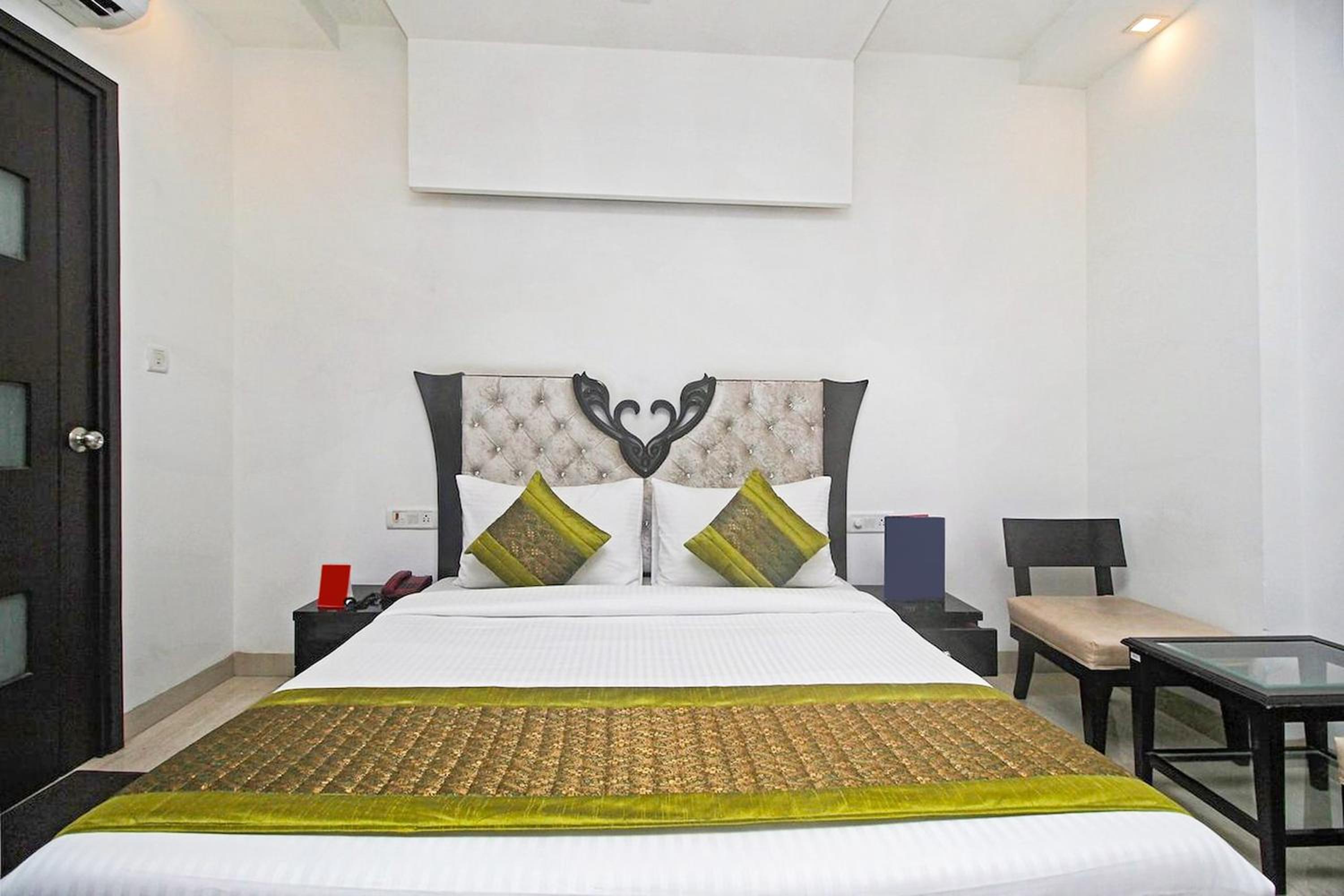 FabHotel Arihant Inn view 5