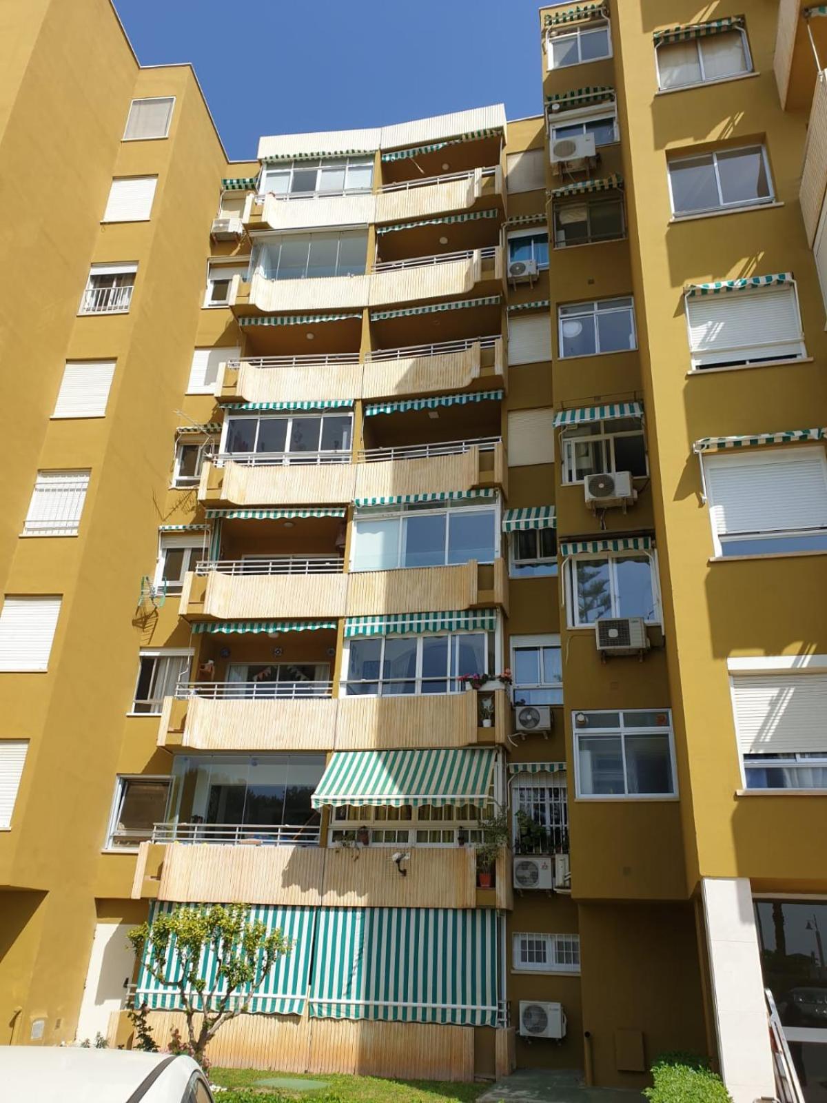 Bonito apartamento en primera línea de playa view 3