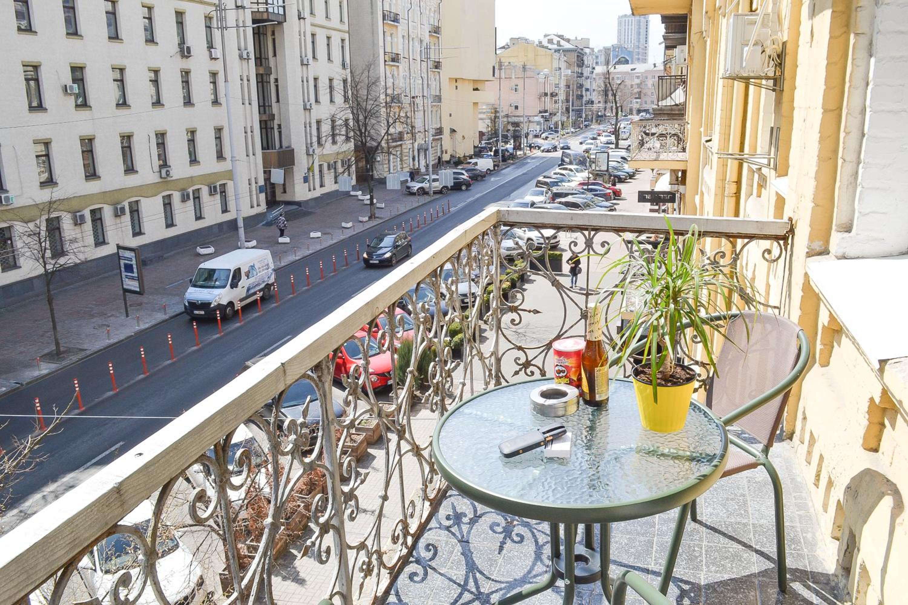 CentrRoomKiev view 3