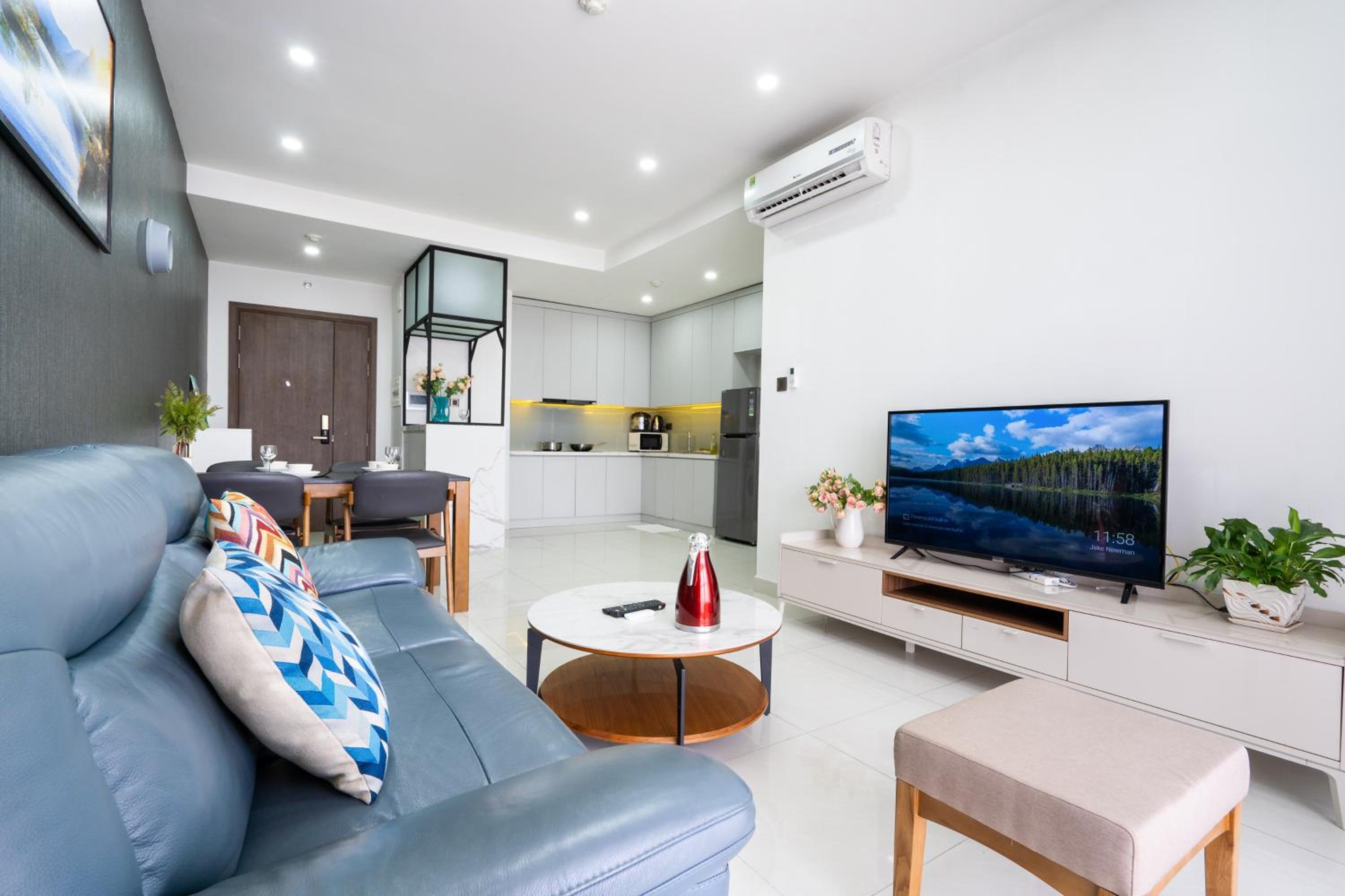 Saigon Royal Apartment 2 bedroom in center