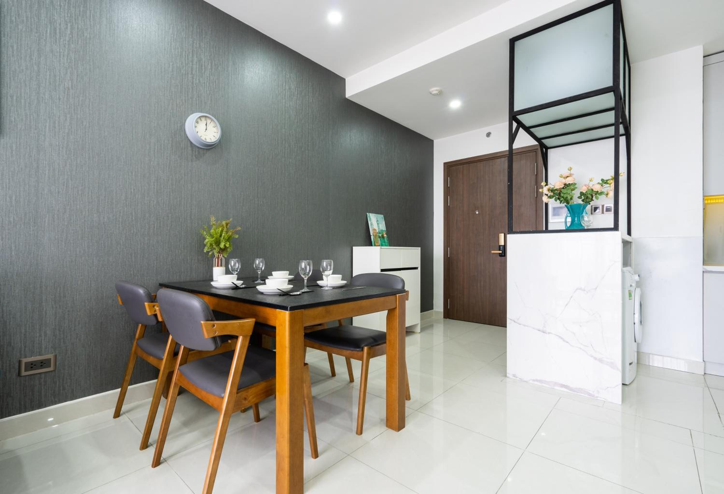 Saigon Royal Apartment 2 bedrooms amazing view for over 30 nights