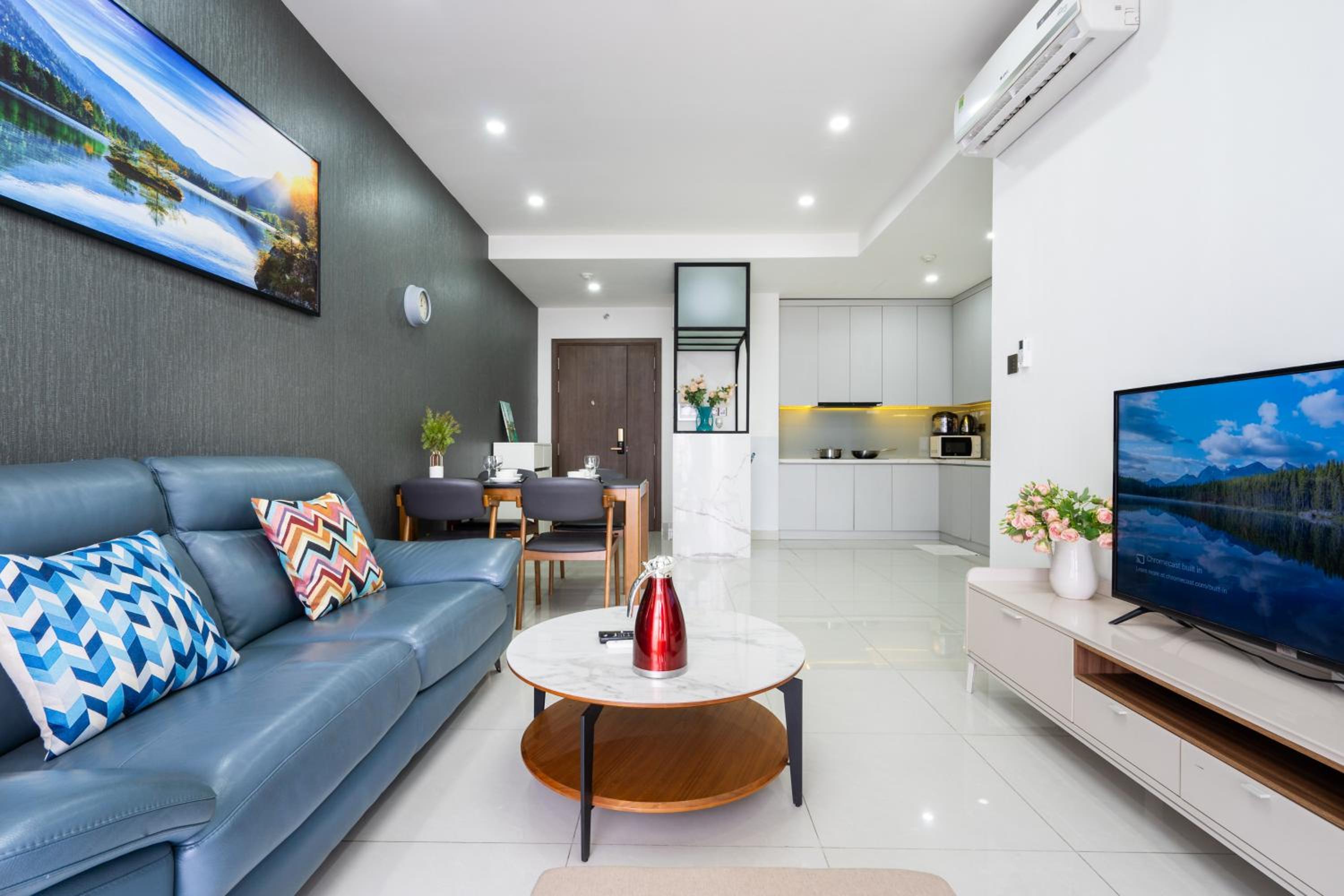 Saigon Royal Apartment 2 bedrooms amazing view for over 30 nights