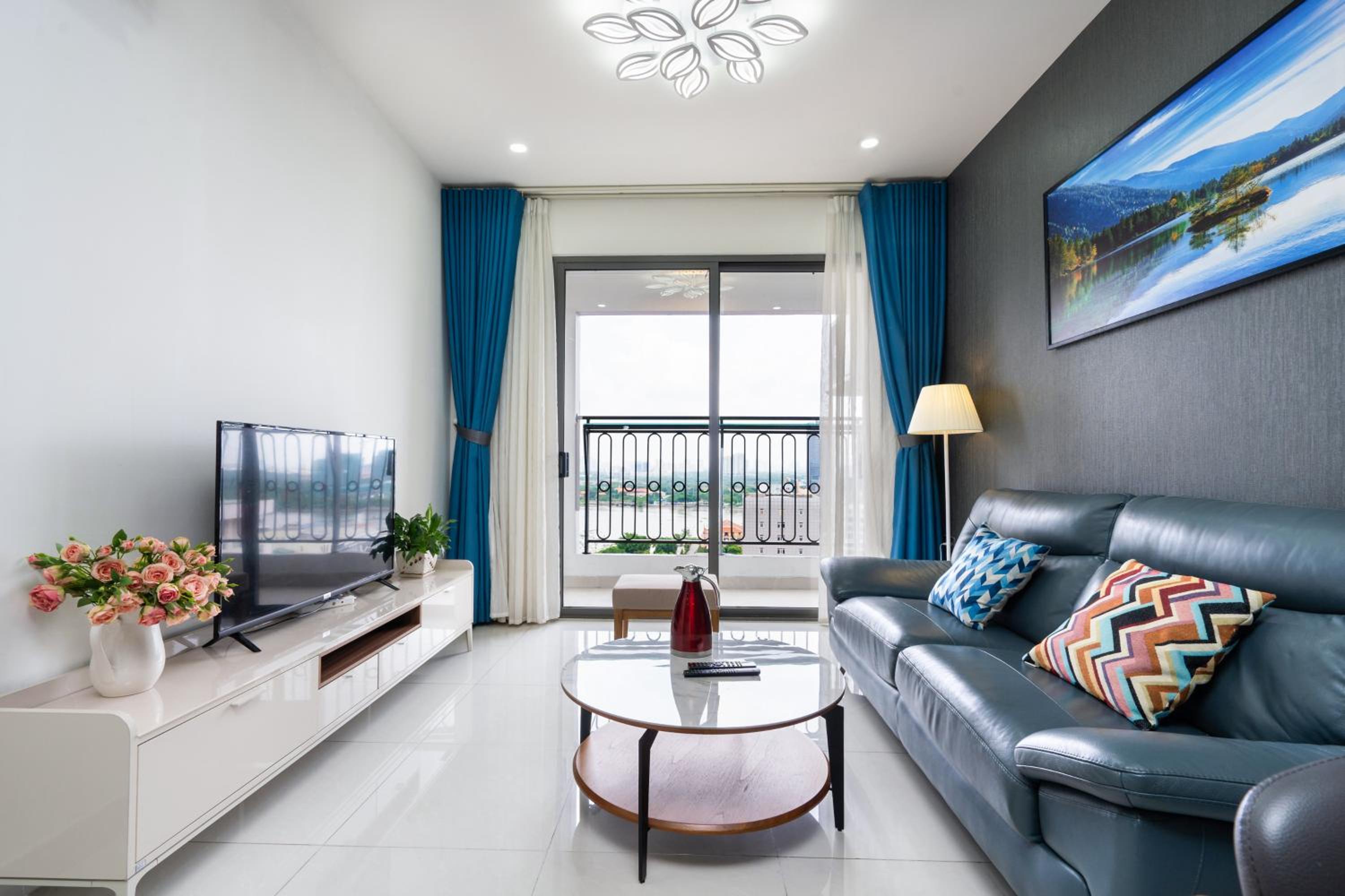 Saigon Royal Apartment 2 bedrooms amazing view for over 30 nights