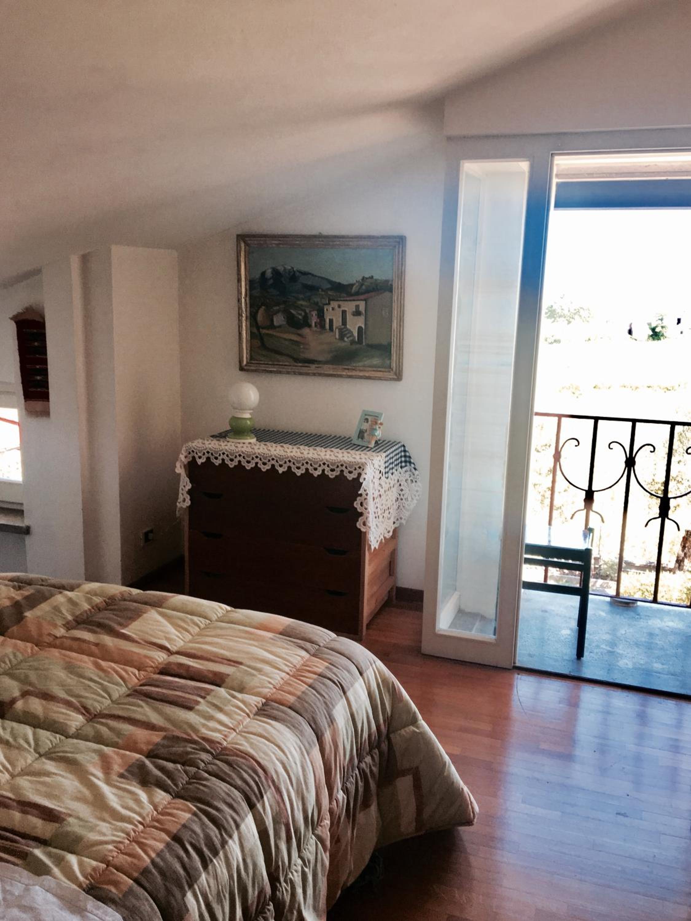 Aurora best bnb sea and mountains