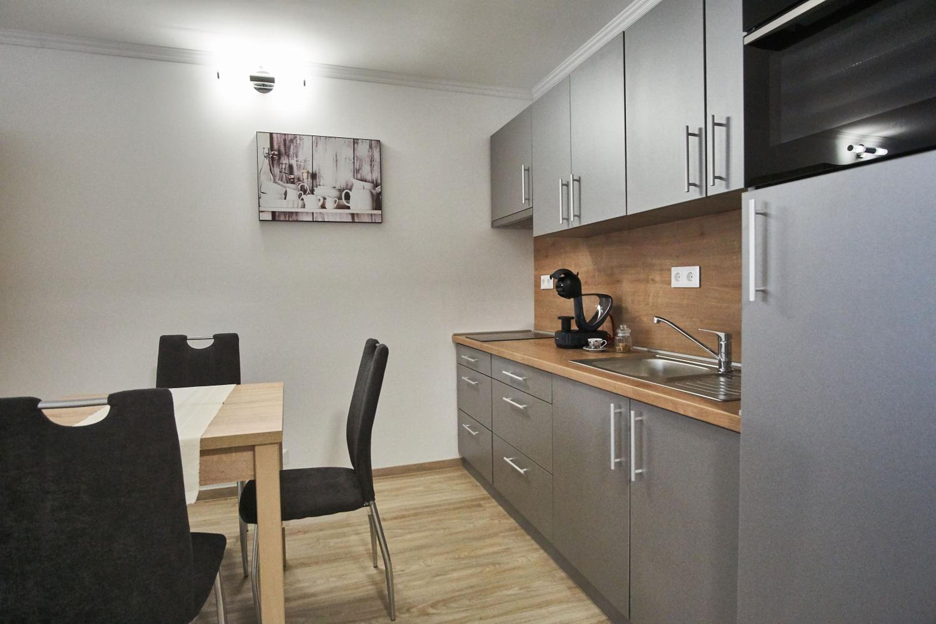Cadet Apartments - hostAID view 3