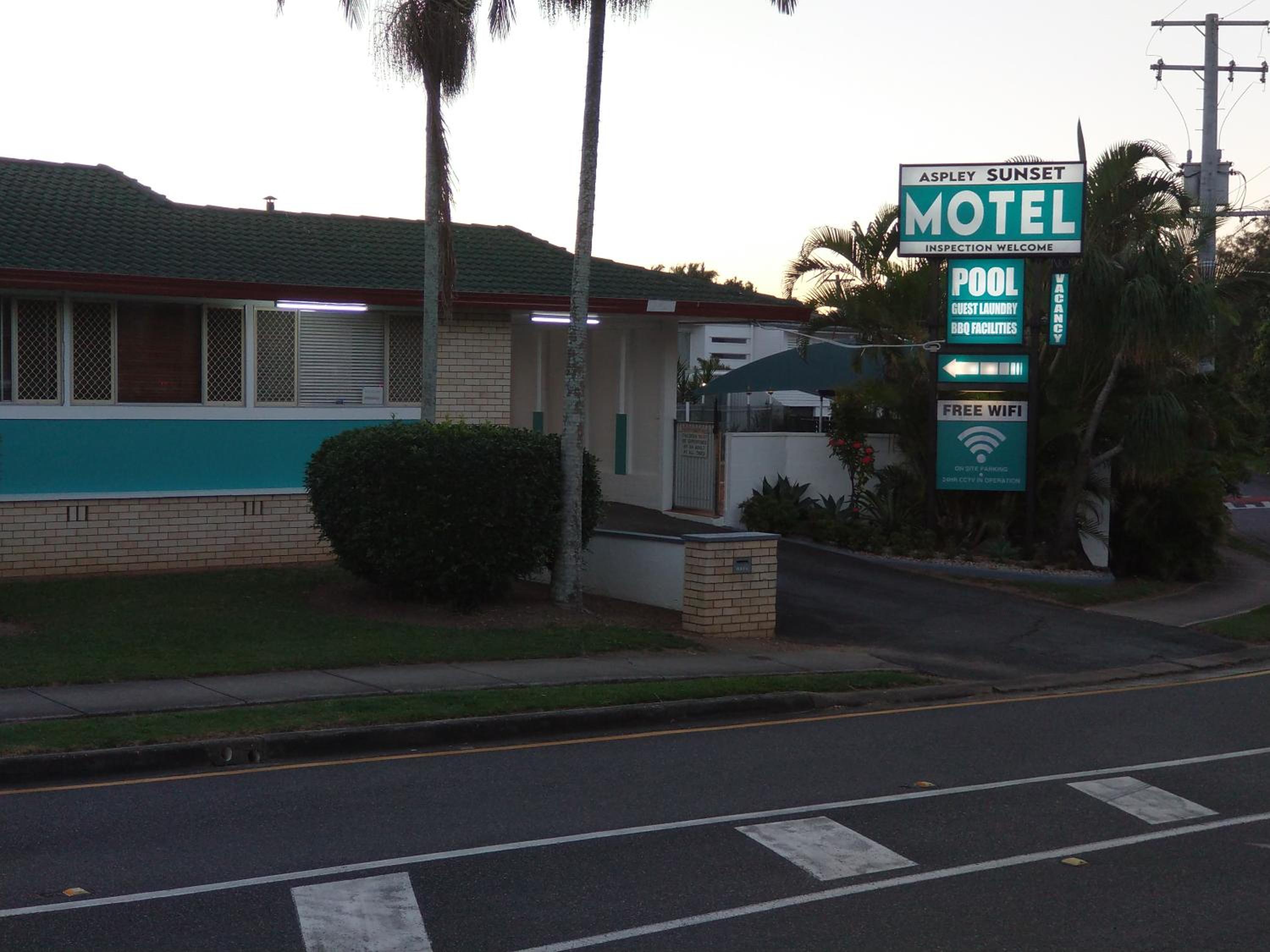 Aspley Sunset Motel