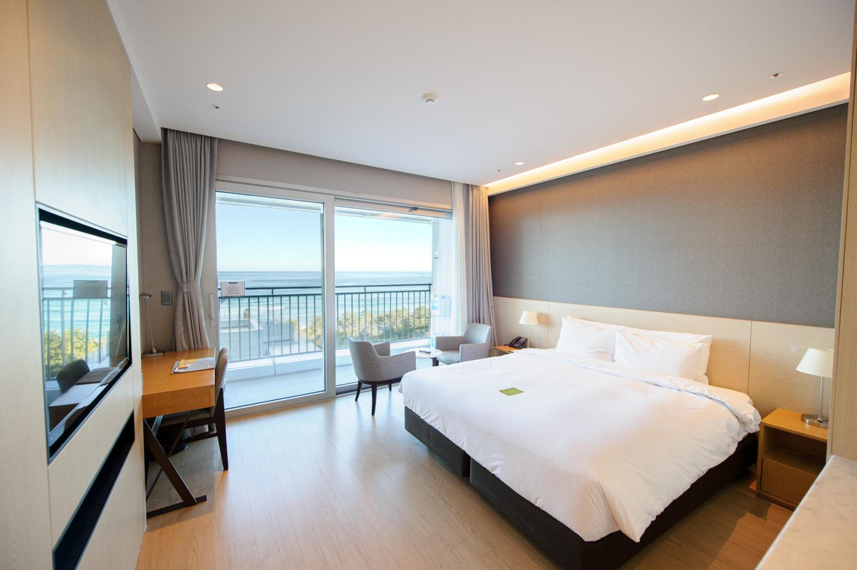 St. John's Hotel 38