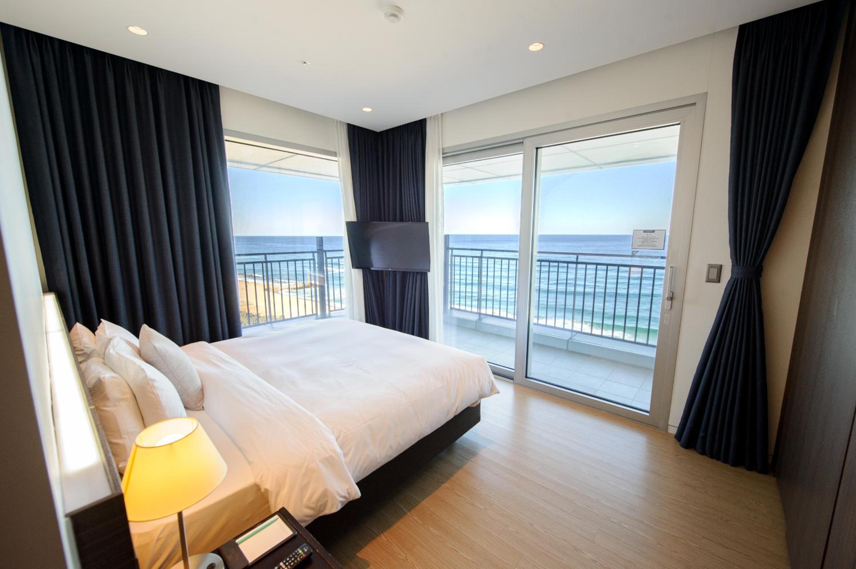 St. John's Hotel 52