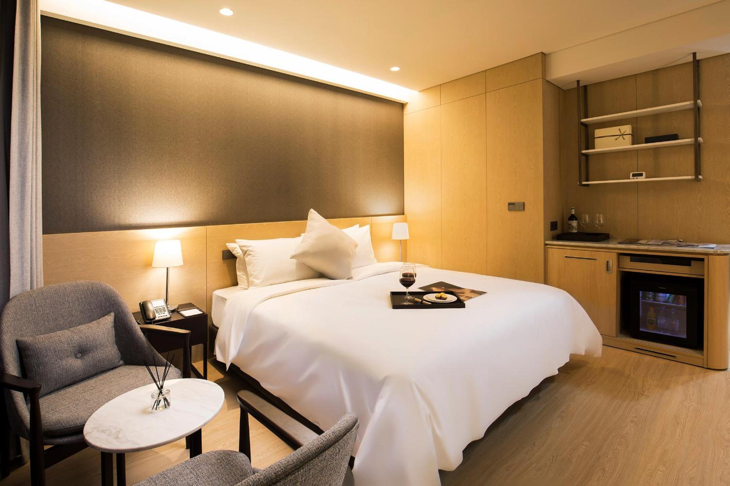 St. John's Hotel 50