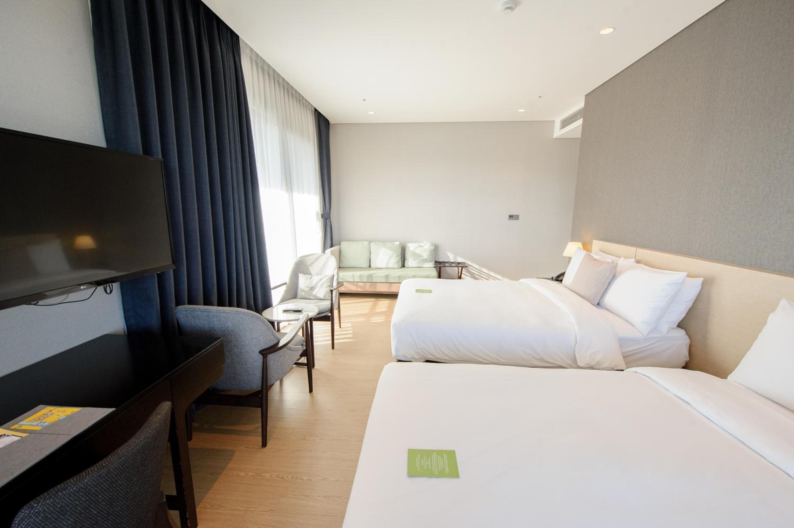 St. John's Hotel 56