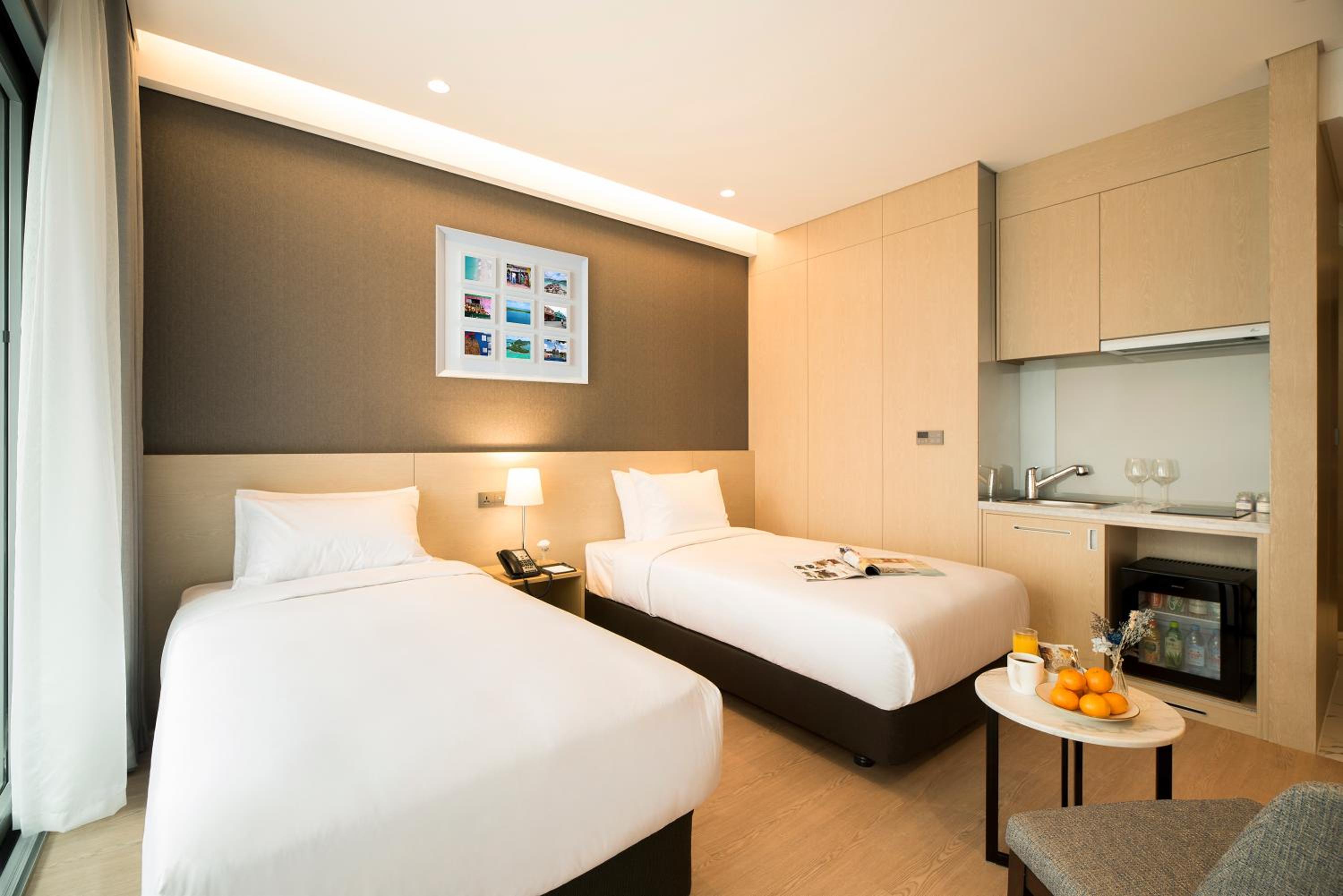 St. John's Hotel 61
