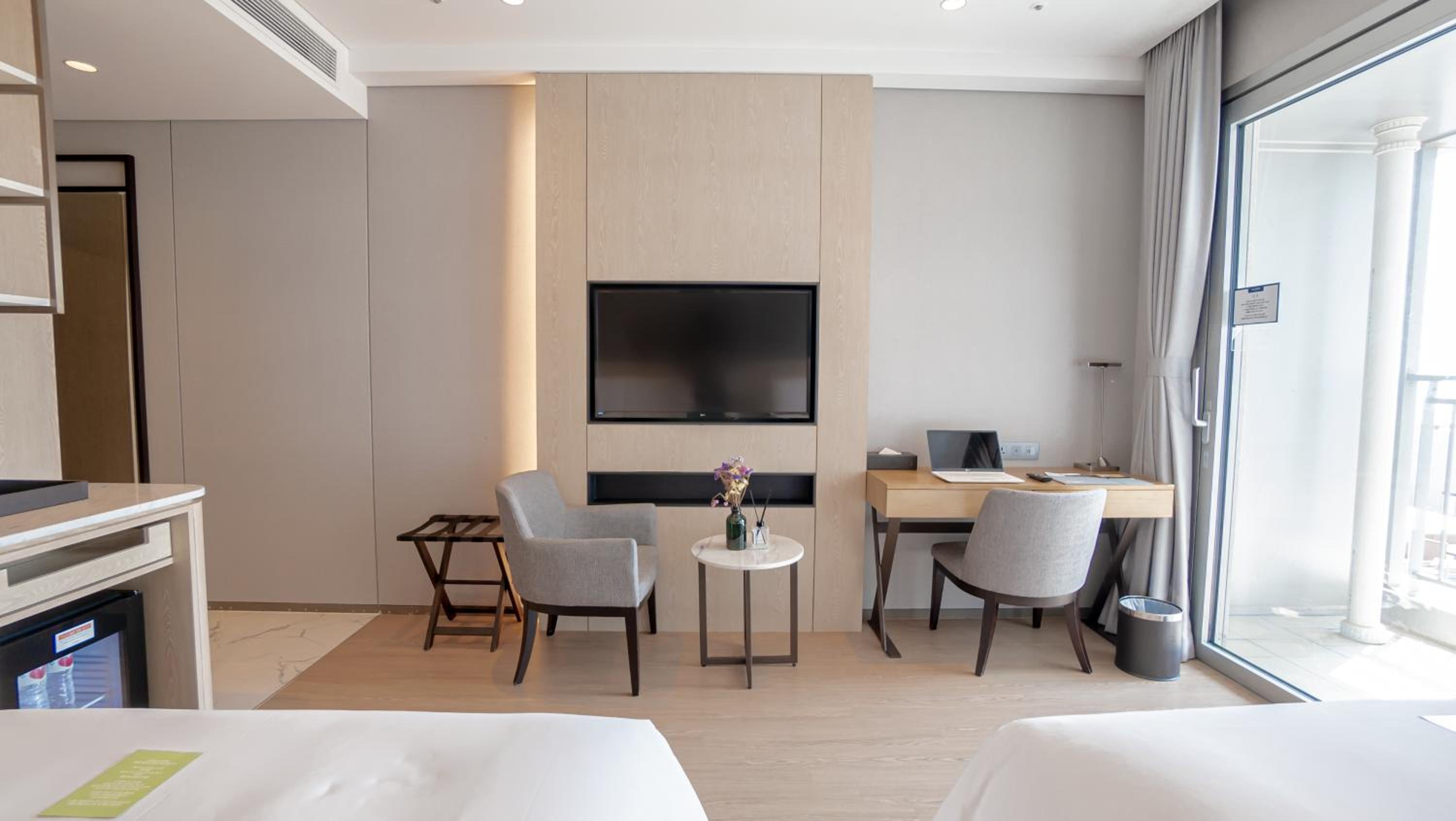 St. John's Hotel 63