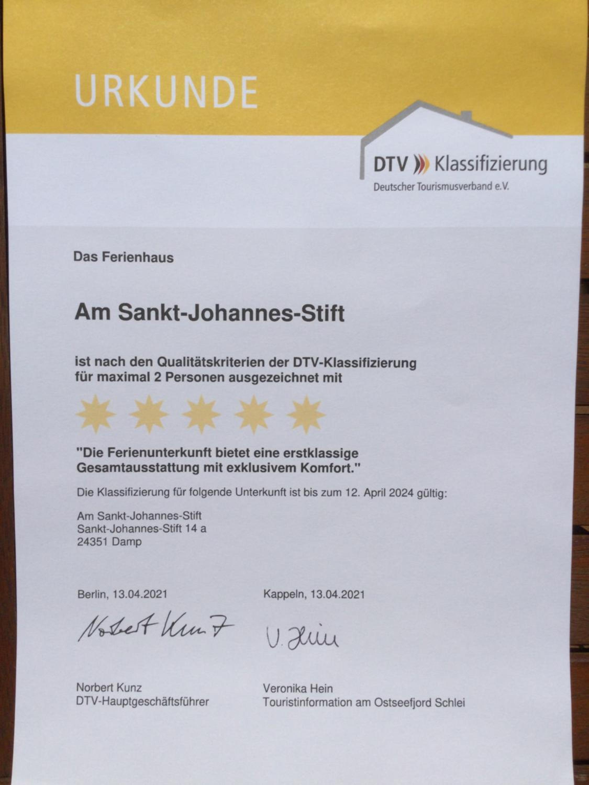 Modernes 5-Sterne-Ferienhaus im Maisonettenstil in DAMP