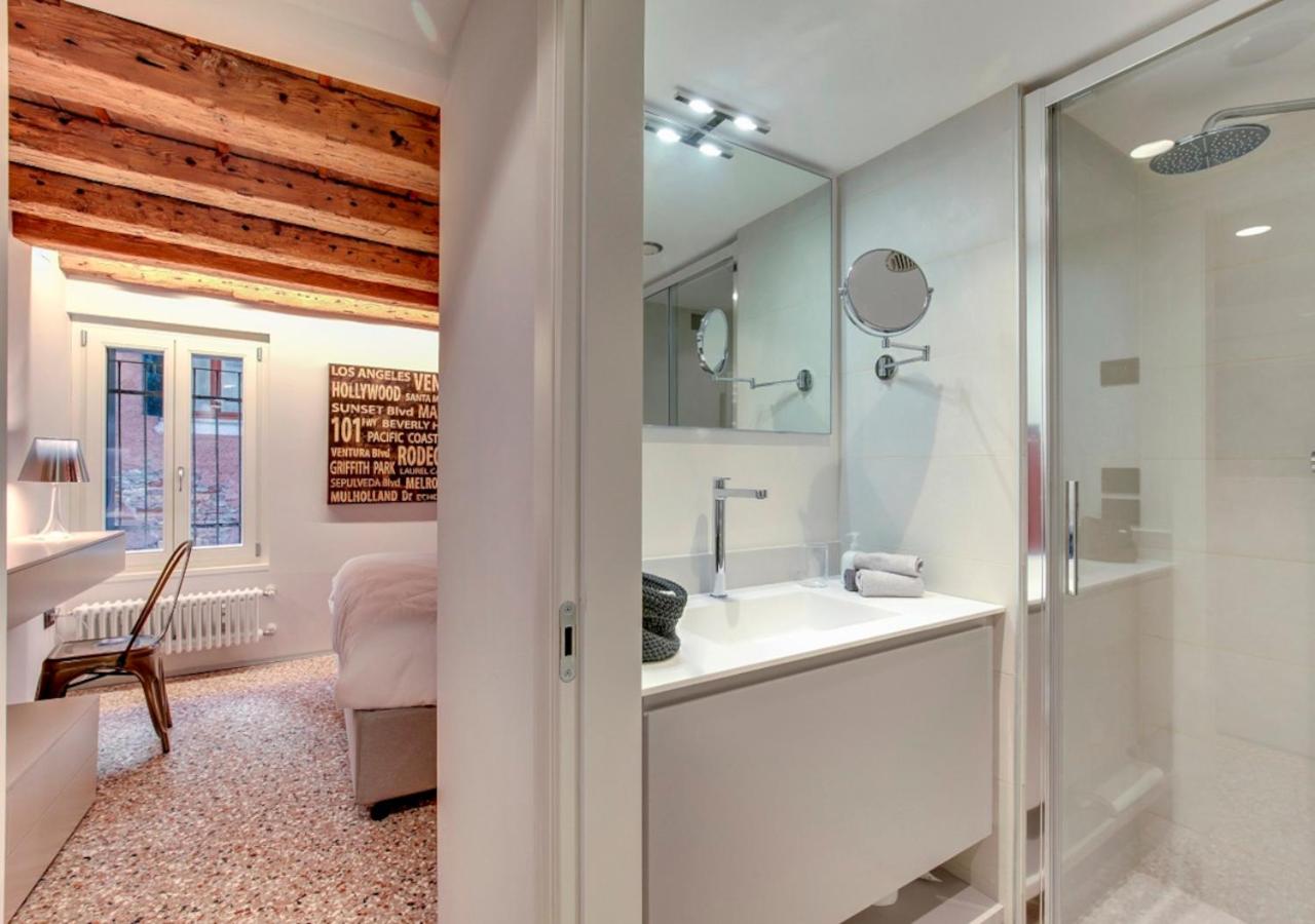 Stunning Modern Apartment In The Heart Of Venice photo 5