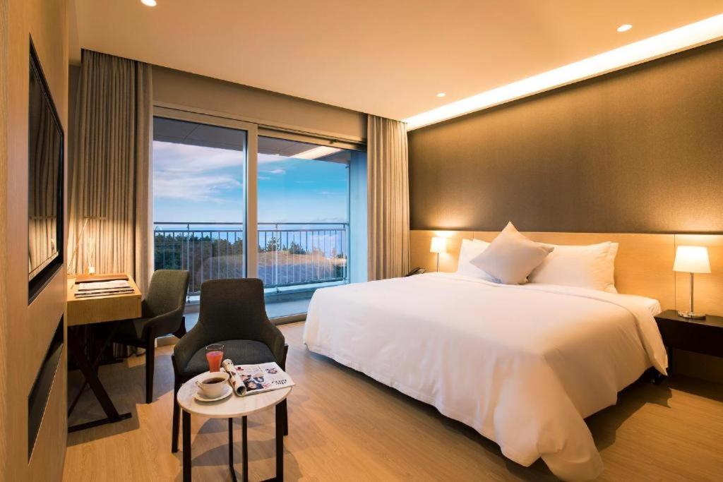 St. John's Hotel 71