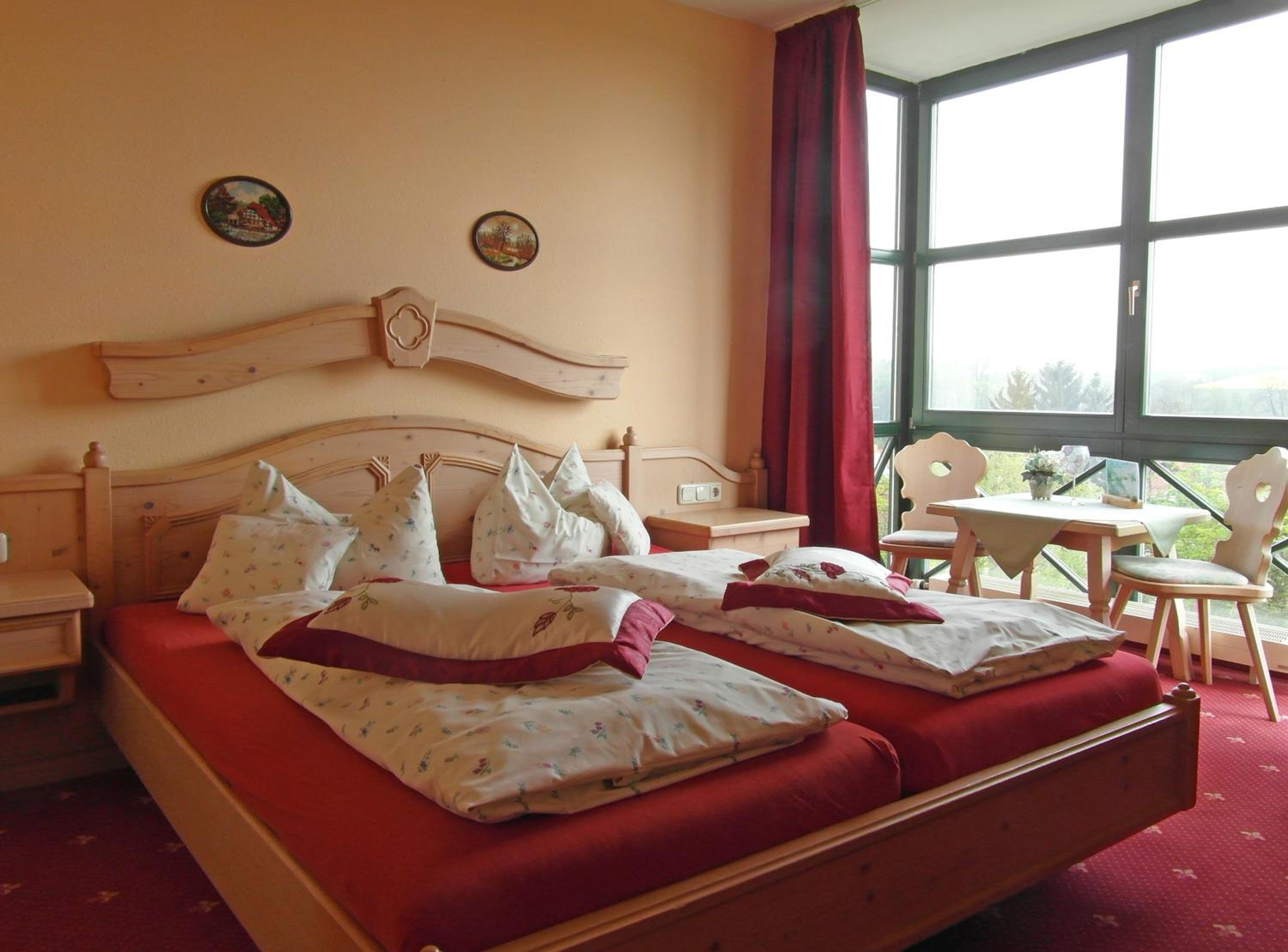 Landhotel BurgenBlick Garni & Tagungshotel