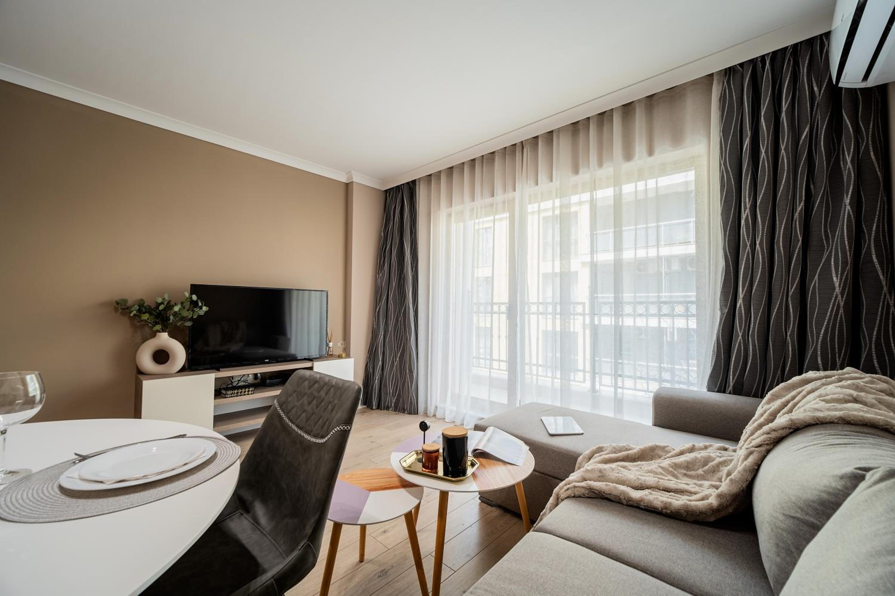 Comfy luxury center apartment view 2