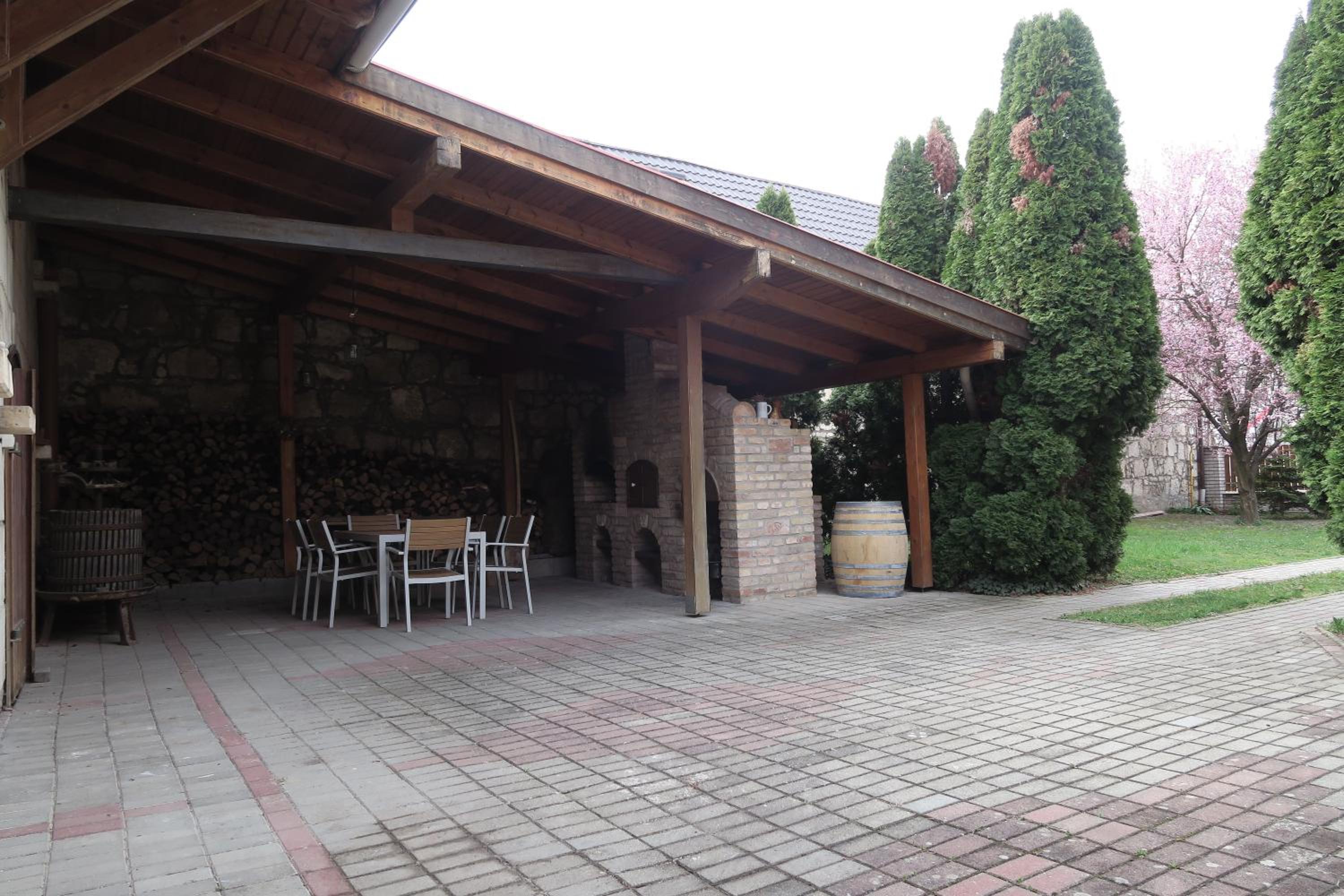 Photo 26