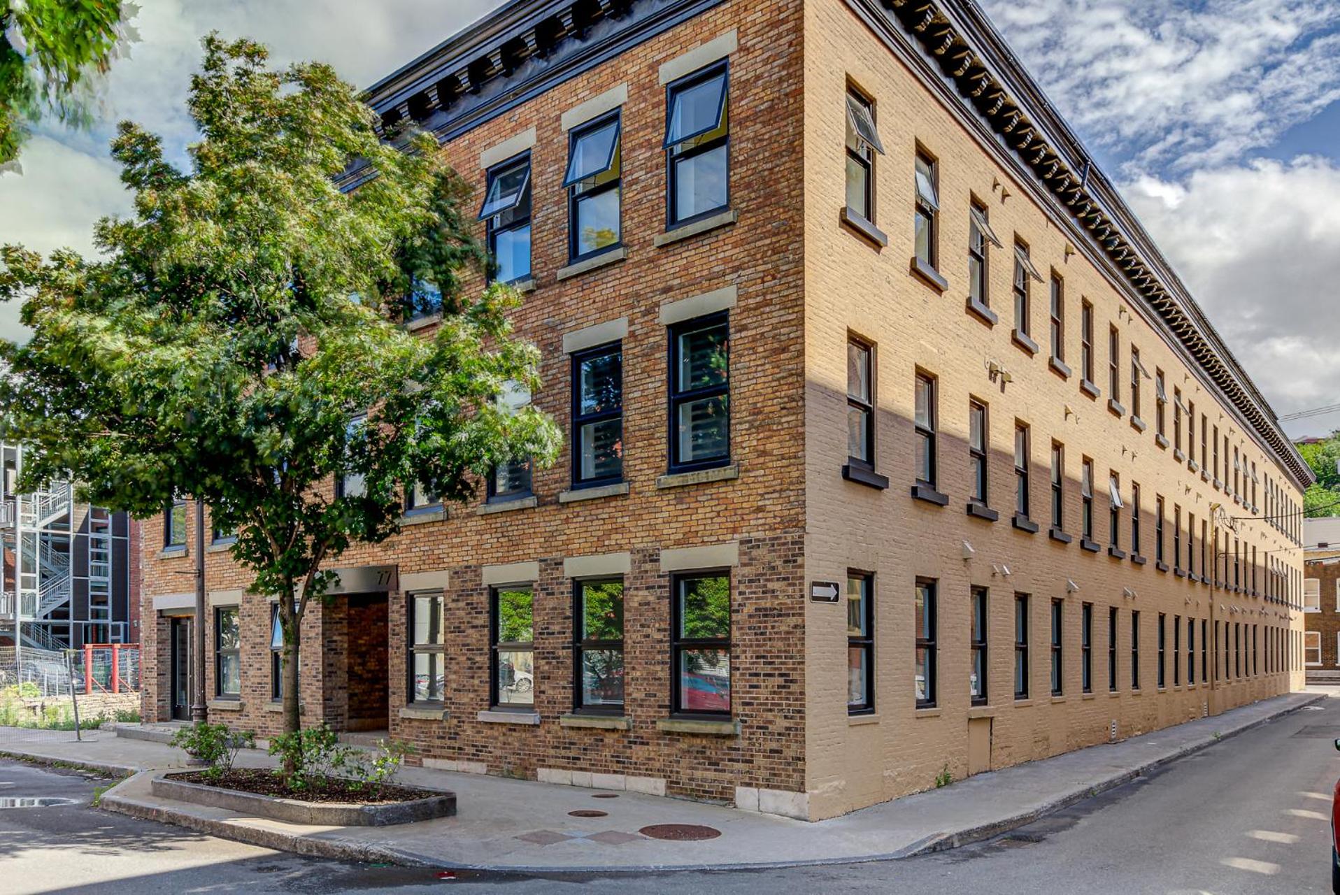 Hotel 77 St-Vallier - Image 1