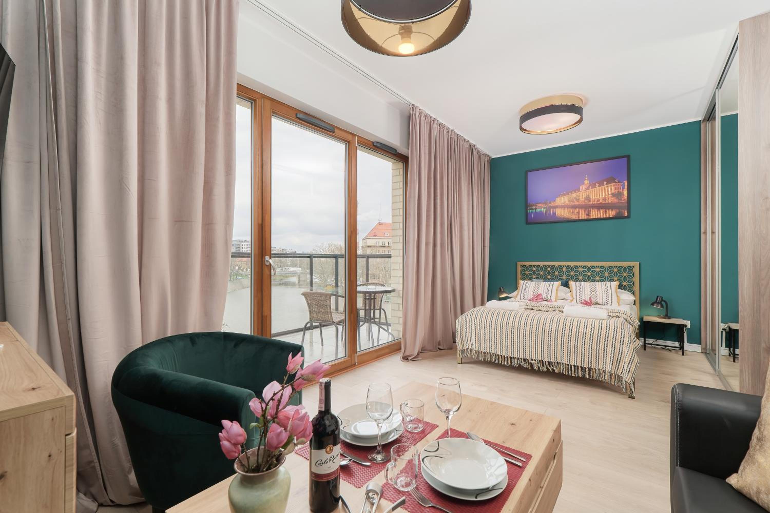Apartment Wrocław Na Bulwarach by Renters view 2