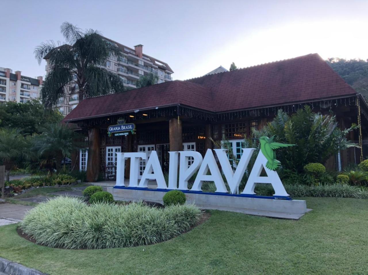 Hotel Flat Garden Itaipava - Image 1