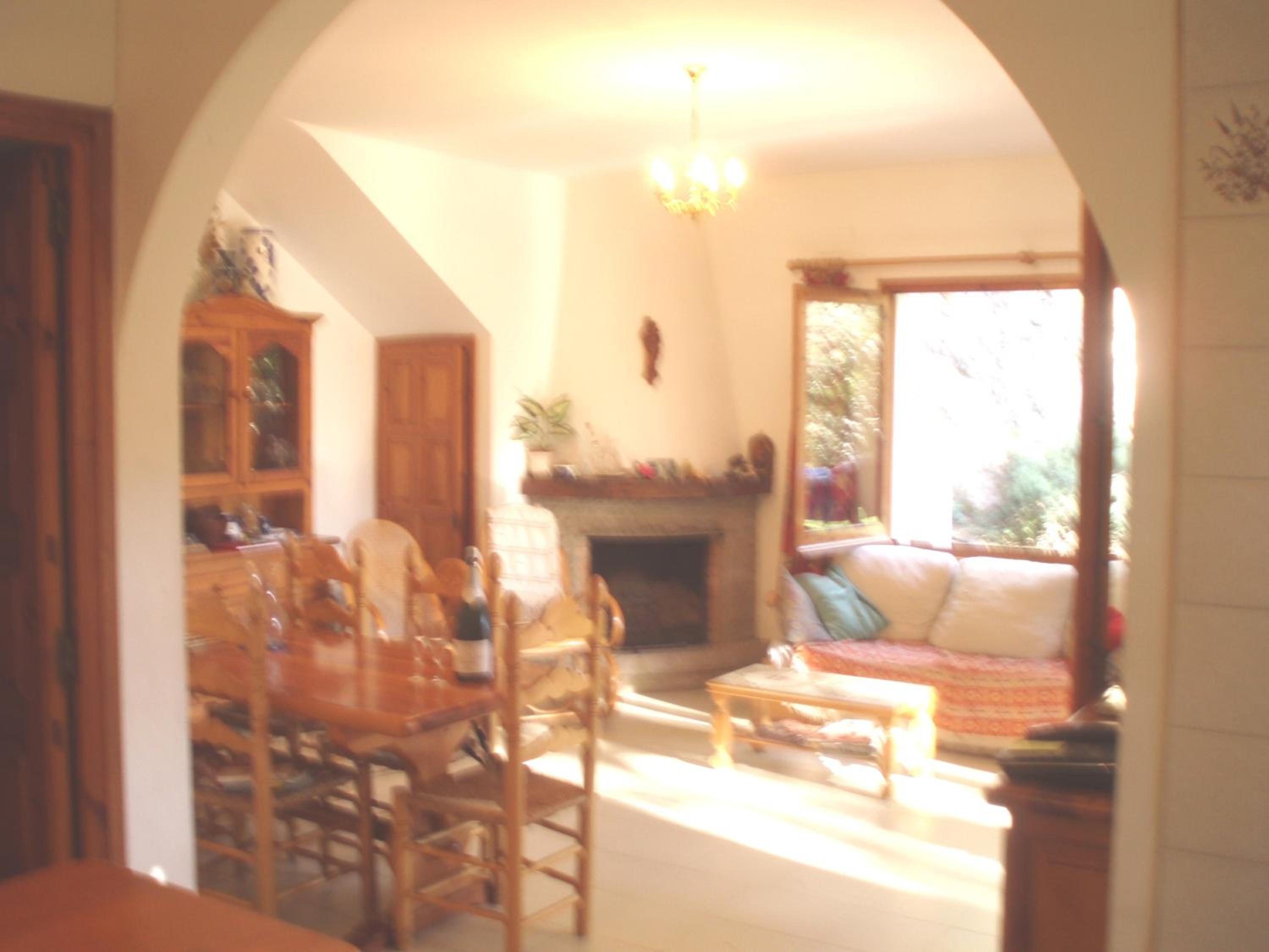 Beautiful detached air-conditioned villa close to sandy beach, shops and restaurants view 5