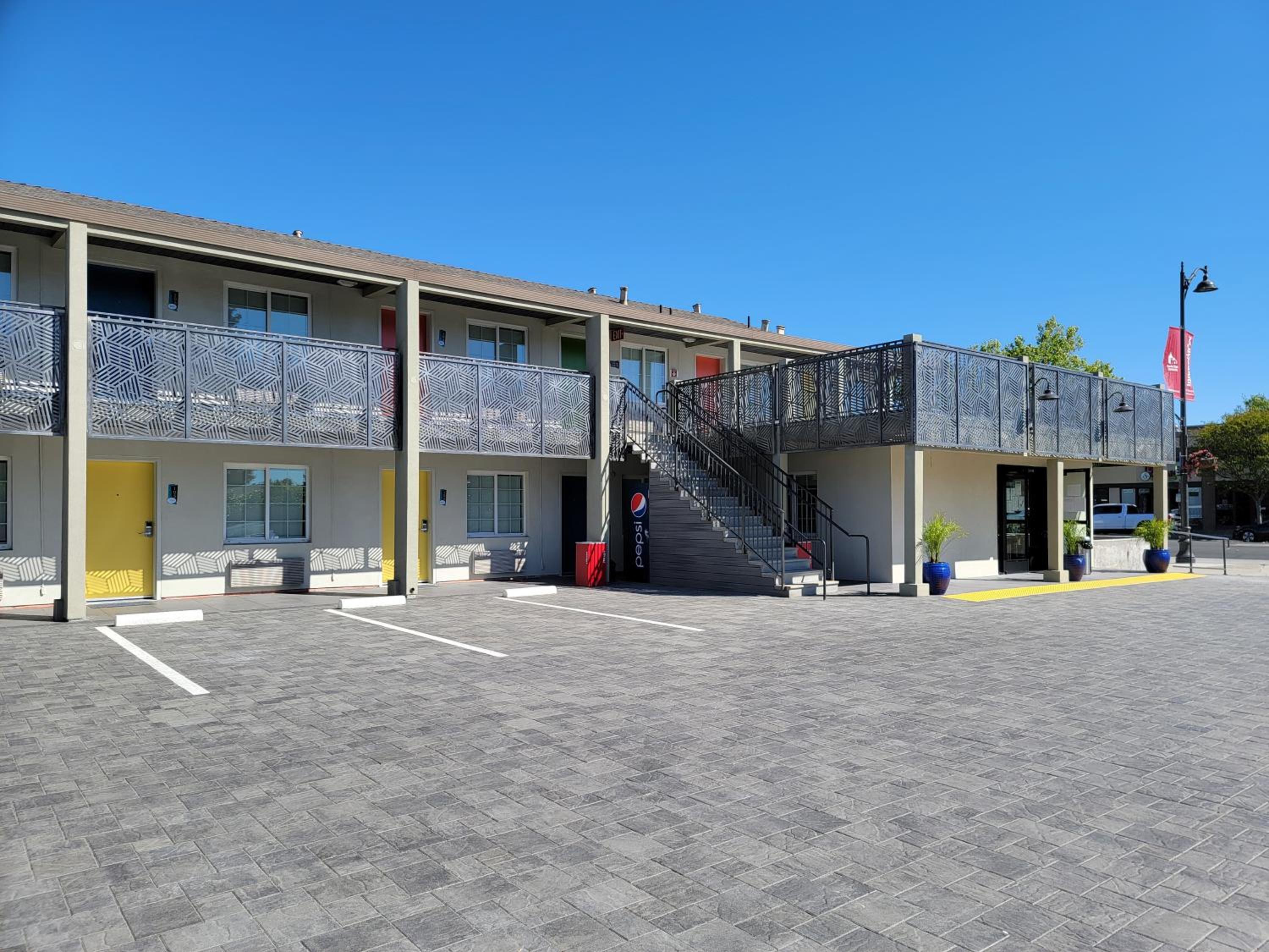 Signature Inn Santa Clara — exterior view, Santa Clara, us