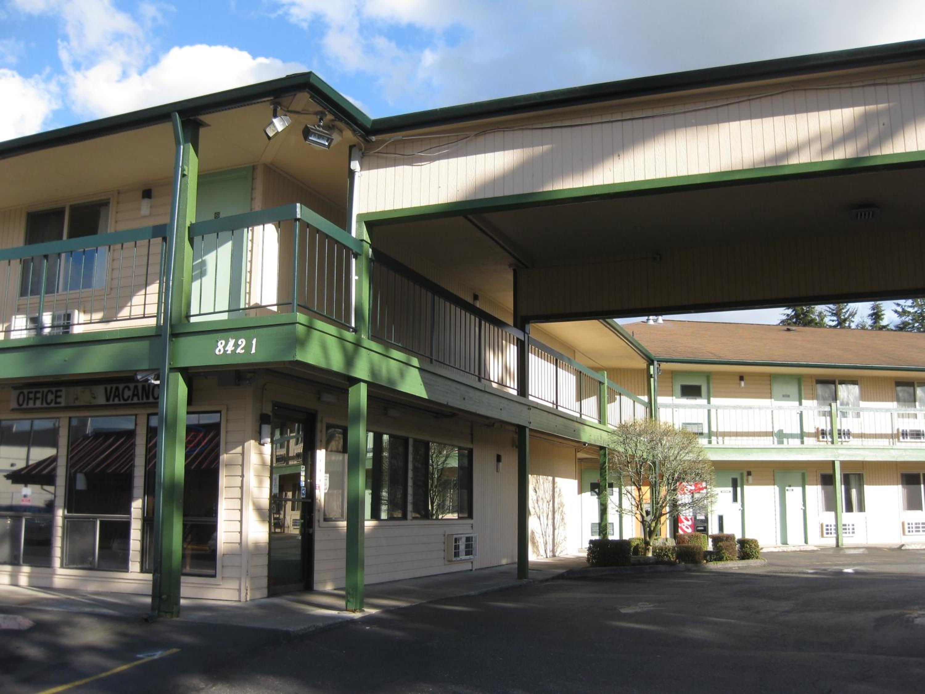 Sunrise Inn