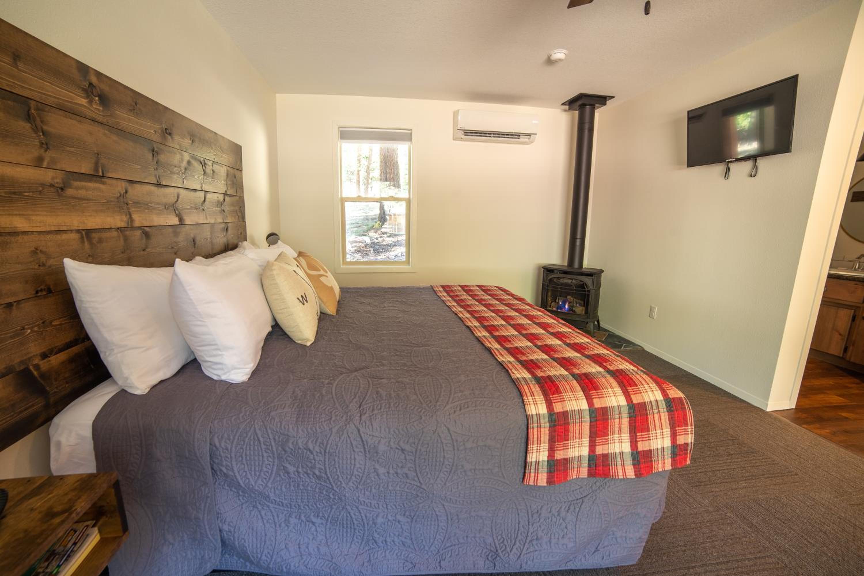 Eagle Cap Chalets