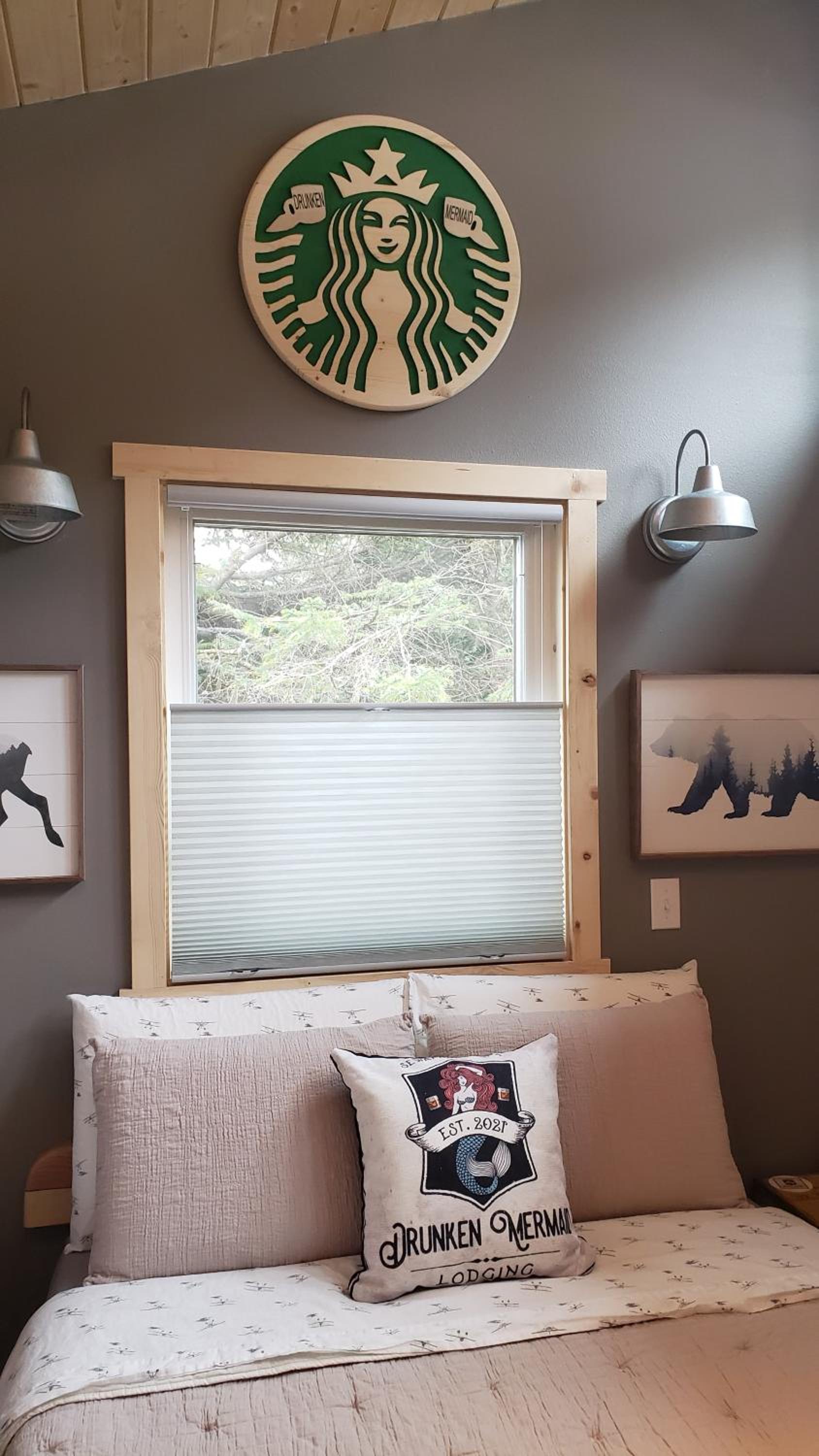 Entire Tiny Home close to cruise ship terminal Alaska Railroad and downtown Seward view 2