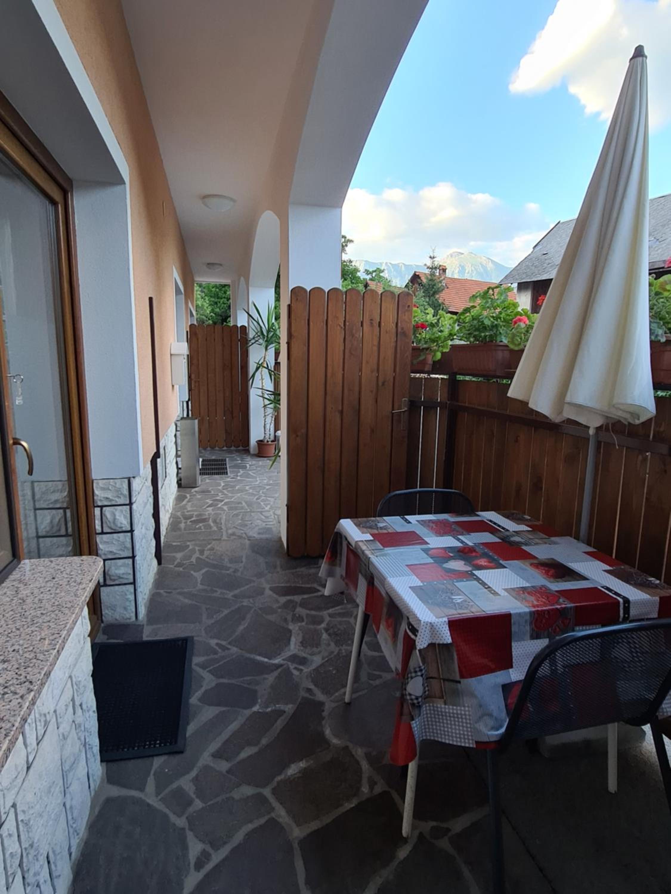 Apartmaji Mežan — photo 14