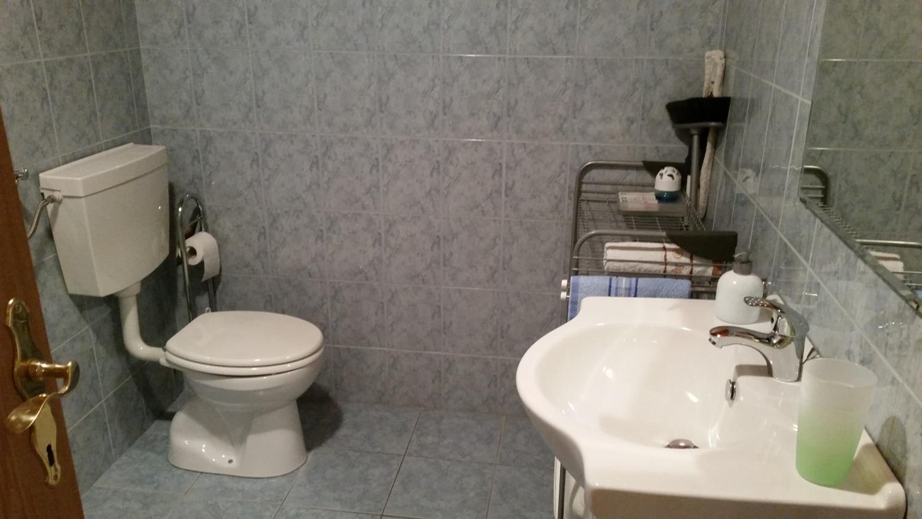 Apartmaji Mežan — photo 16