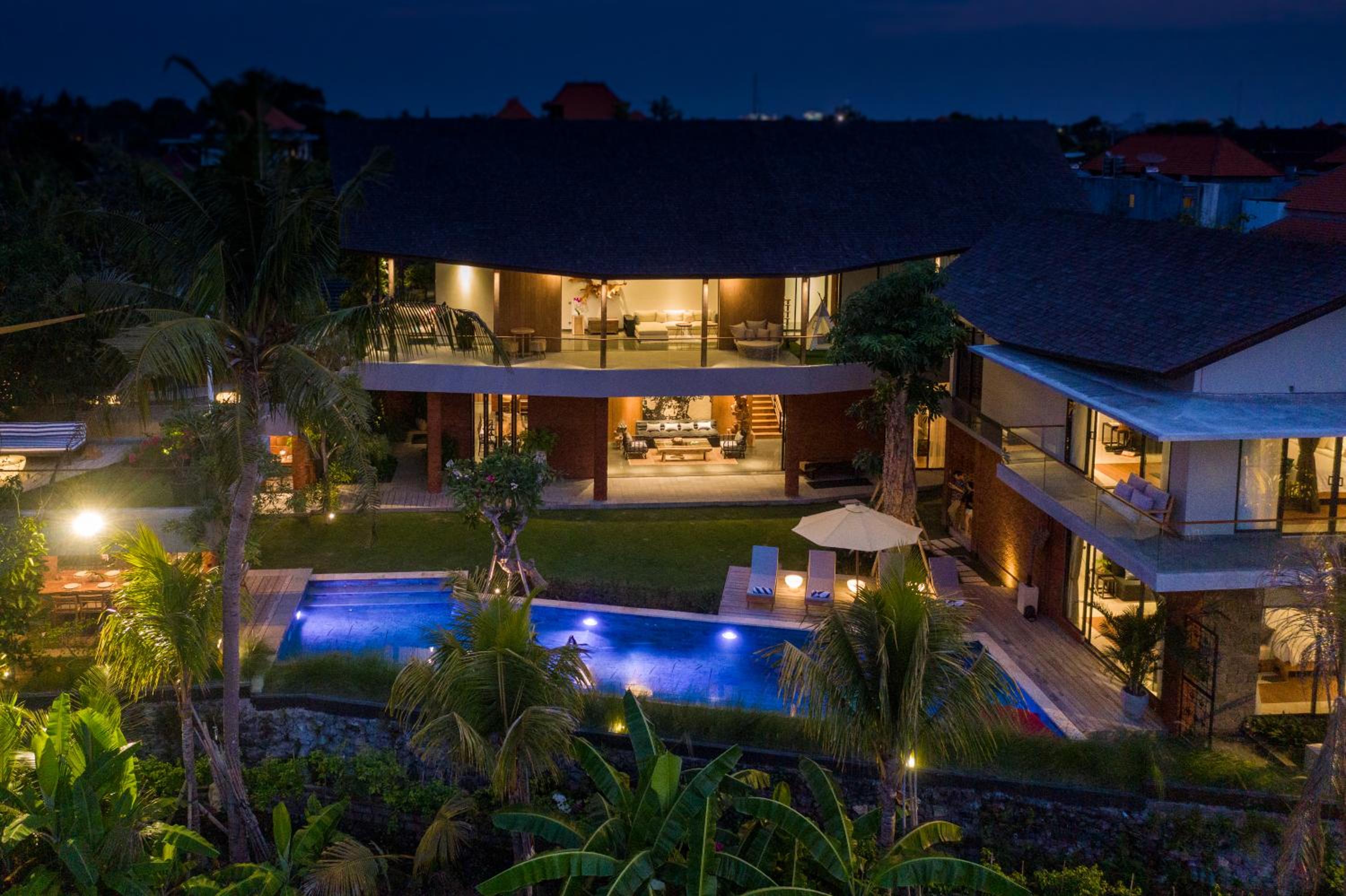 Villa Kimaya - 5-bed Berawa Luxury Villa with complimentary pool fence view 3