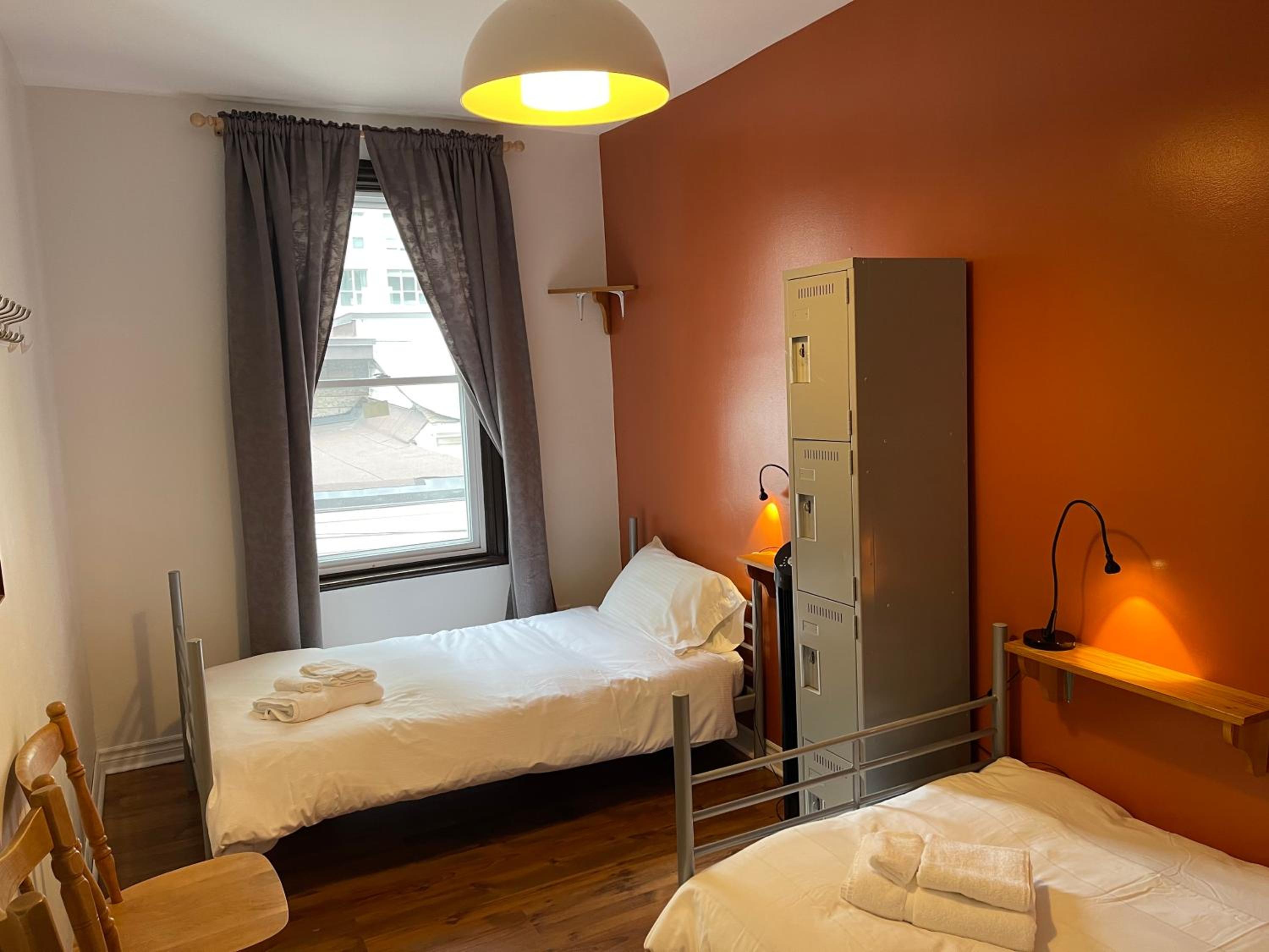 Barefoot Inn