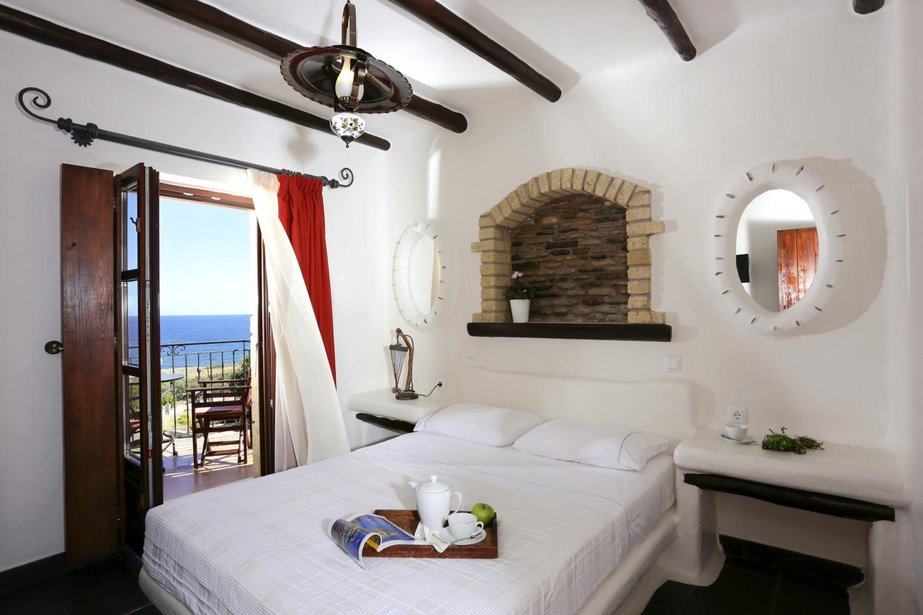 Astrolithos Boutique photo 2