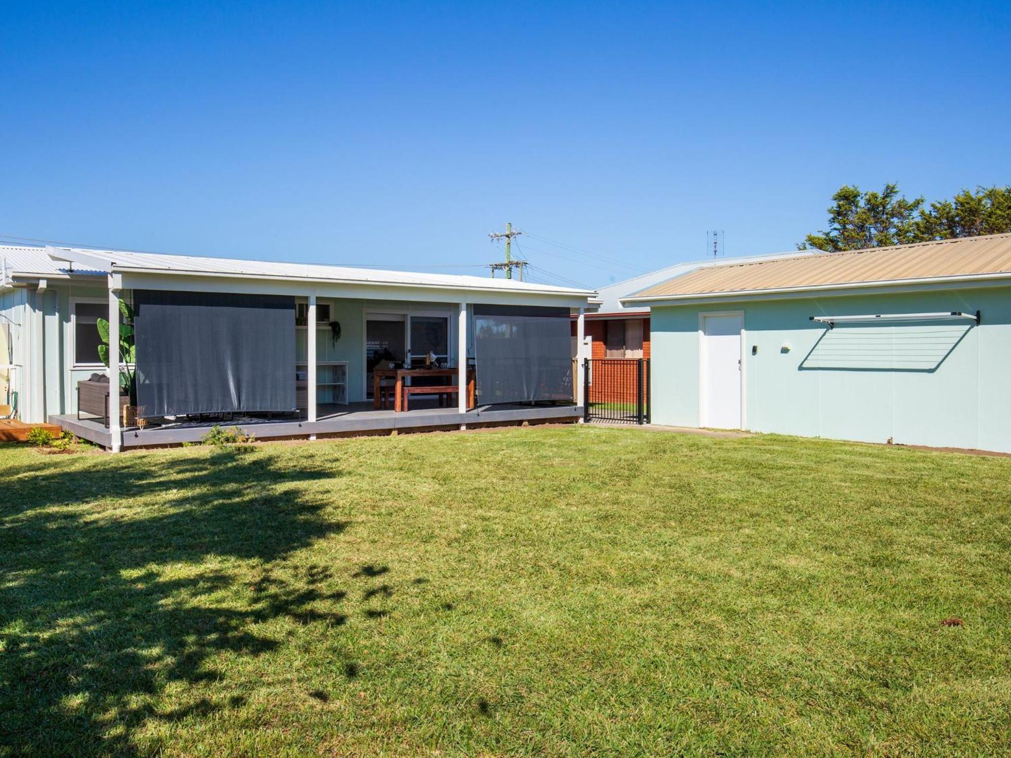 Periwinkle I Pet Friendly I 2 Mins Walk to Beach