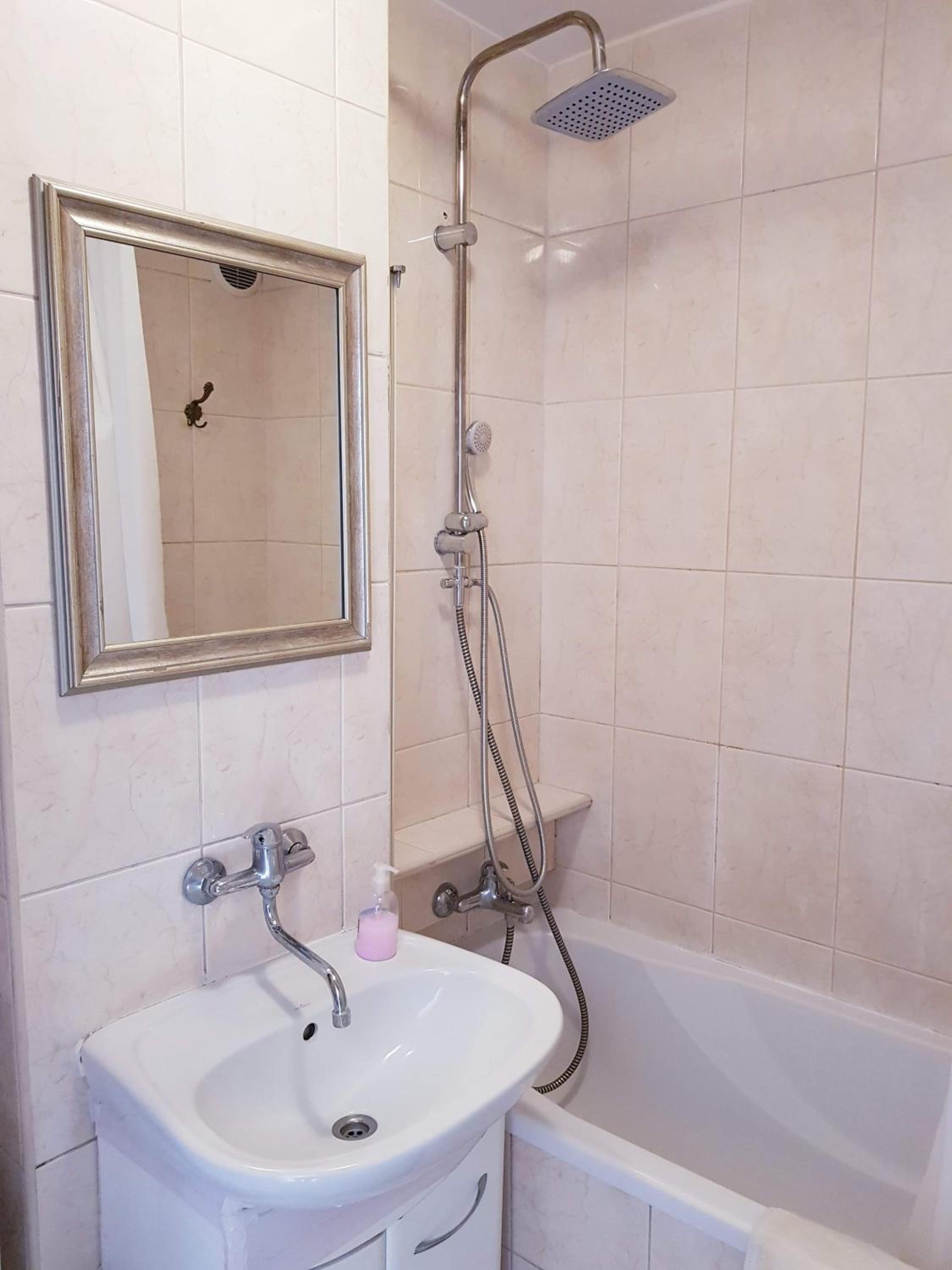 Warsaw Center - Apartment near Central Railway Station view 3