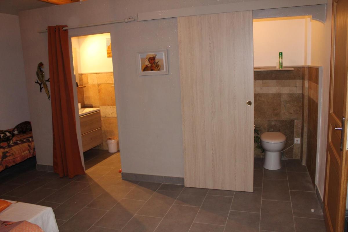 Photo 9