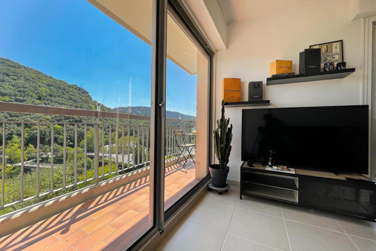 Beautiful Apartment With Private Pool And Balcony! view 5