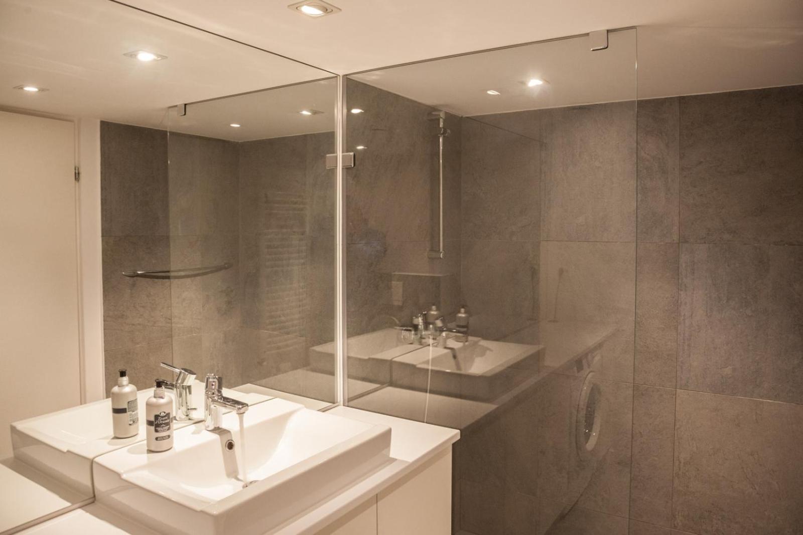 O-Zone Luxury