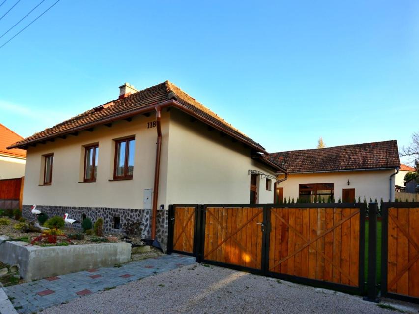 Wellness Chata Chmaroška - Apartmán view 3