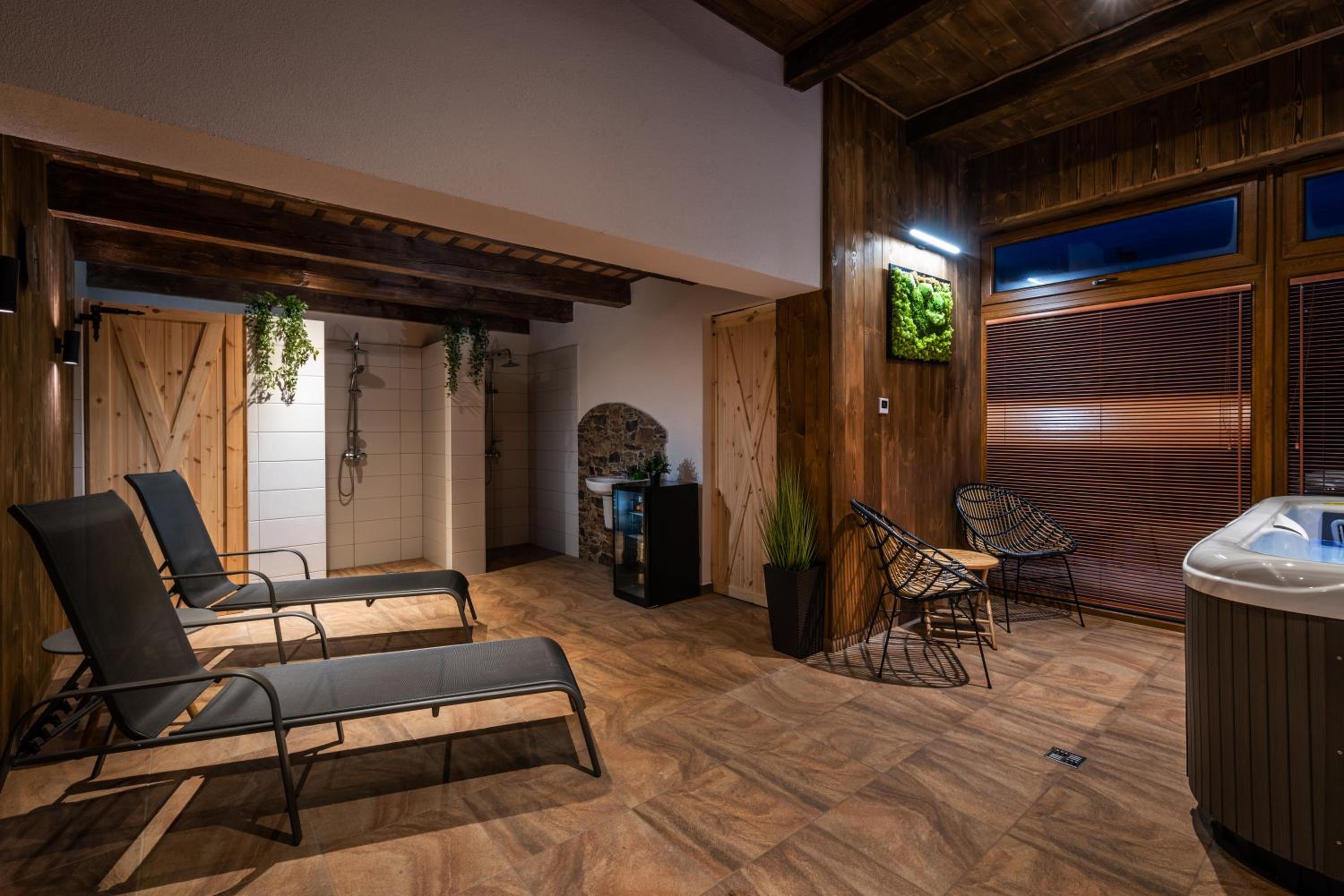 Wellness Chata Chmaroška - Apartmán view 5