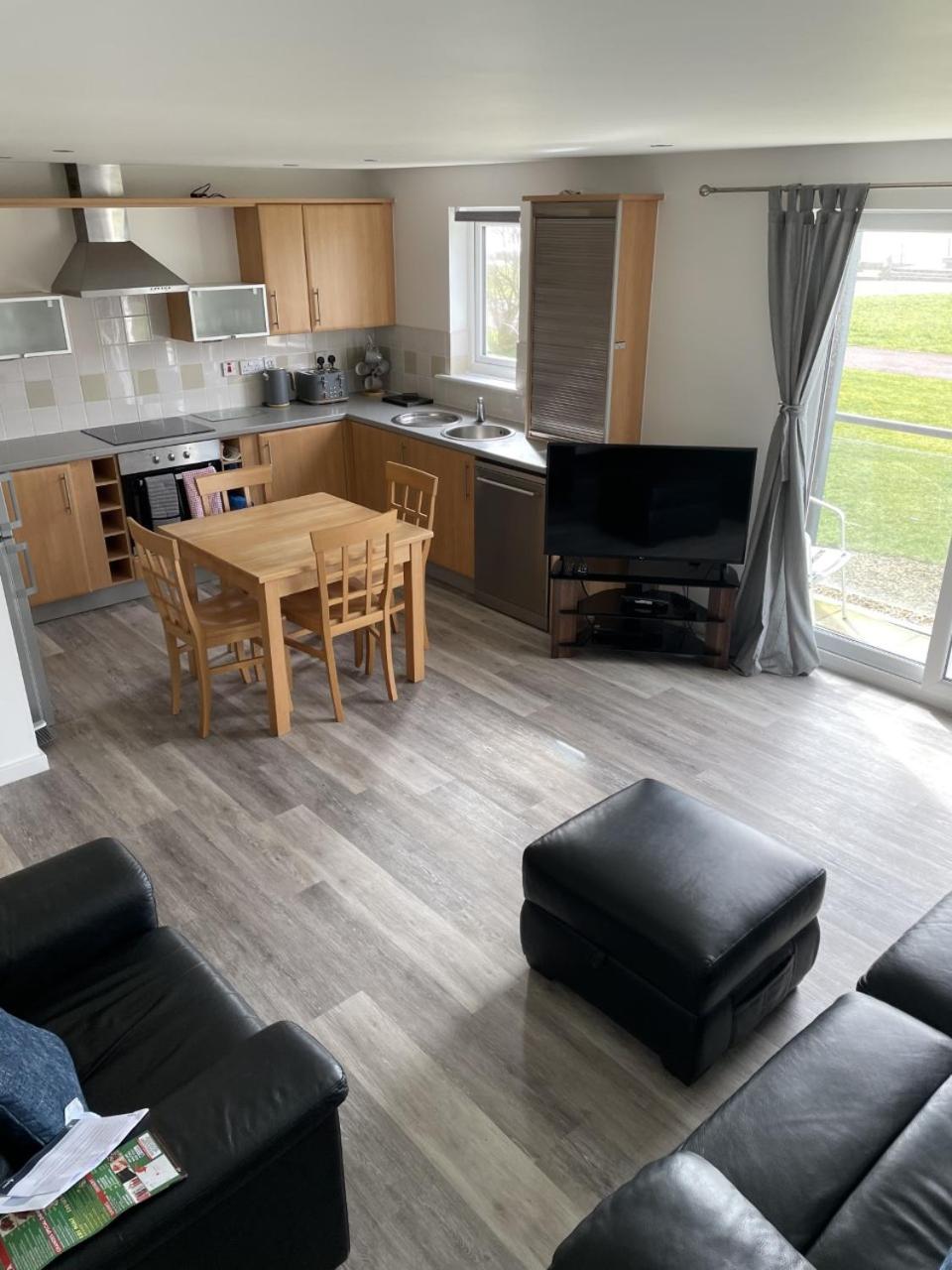 Beach Front Ground Floor Apartment view 4