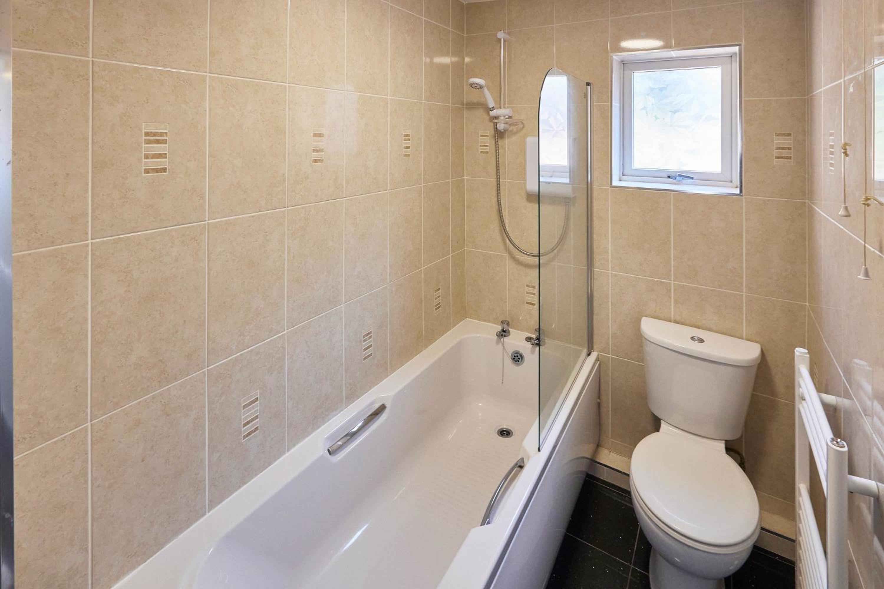 Host & Stay - Cobblers Cottage view 4
