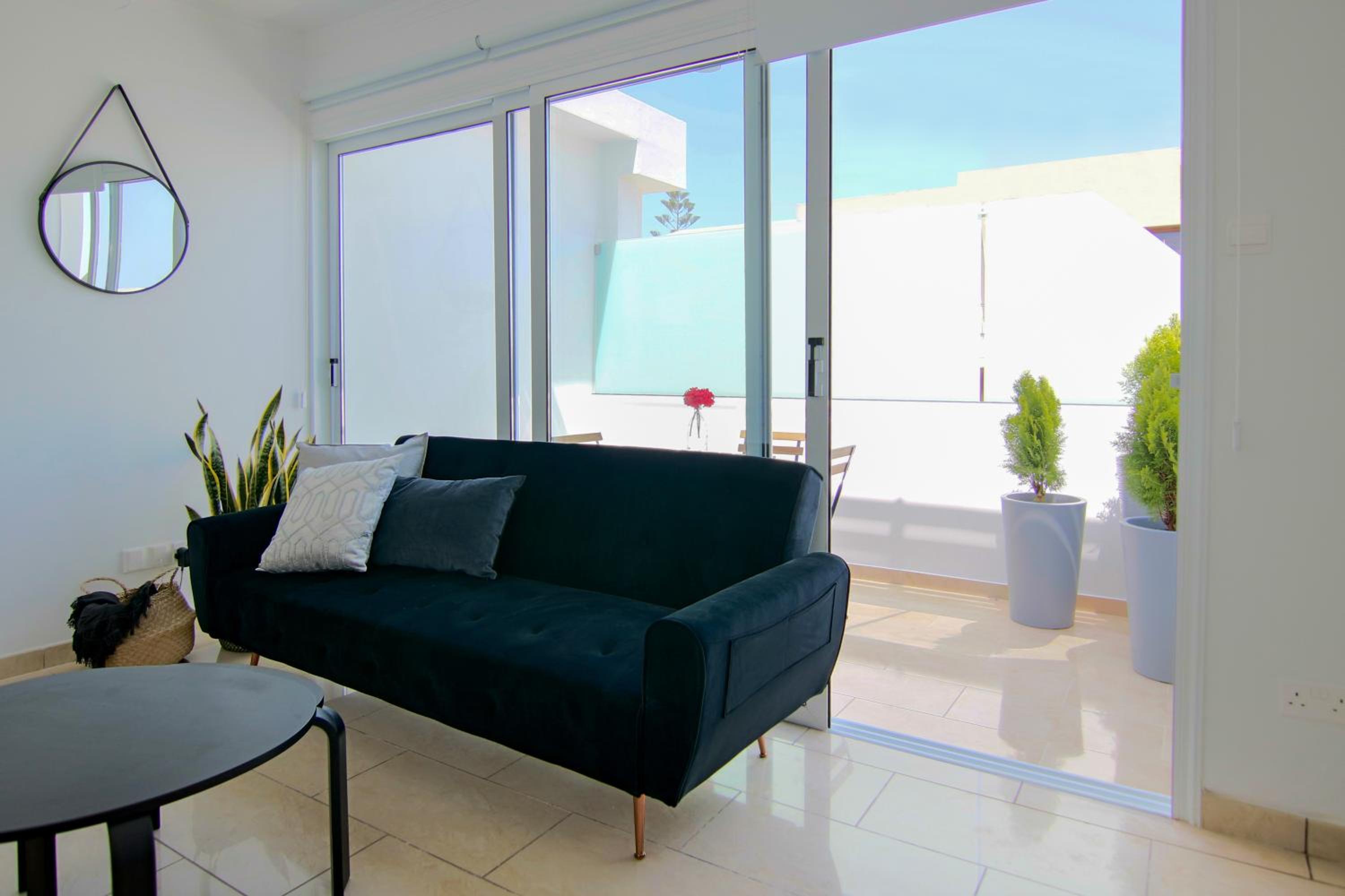 Phaedrus Living: Seaside Luxury Flat Lighthouse 62