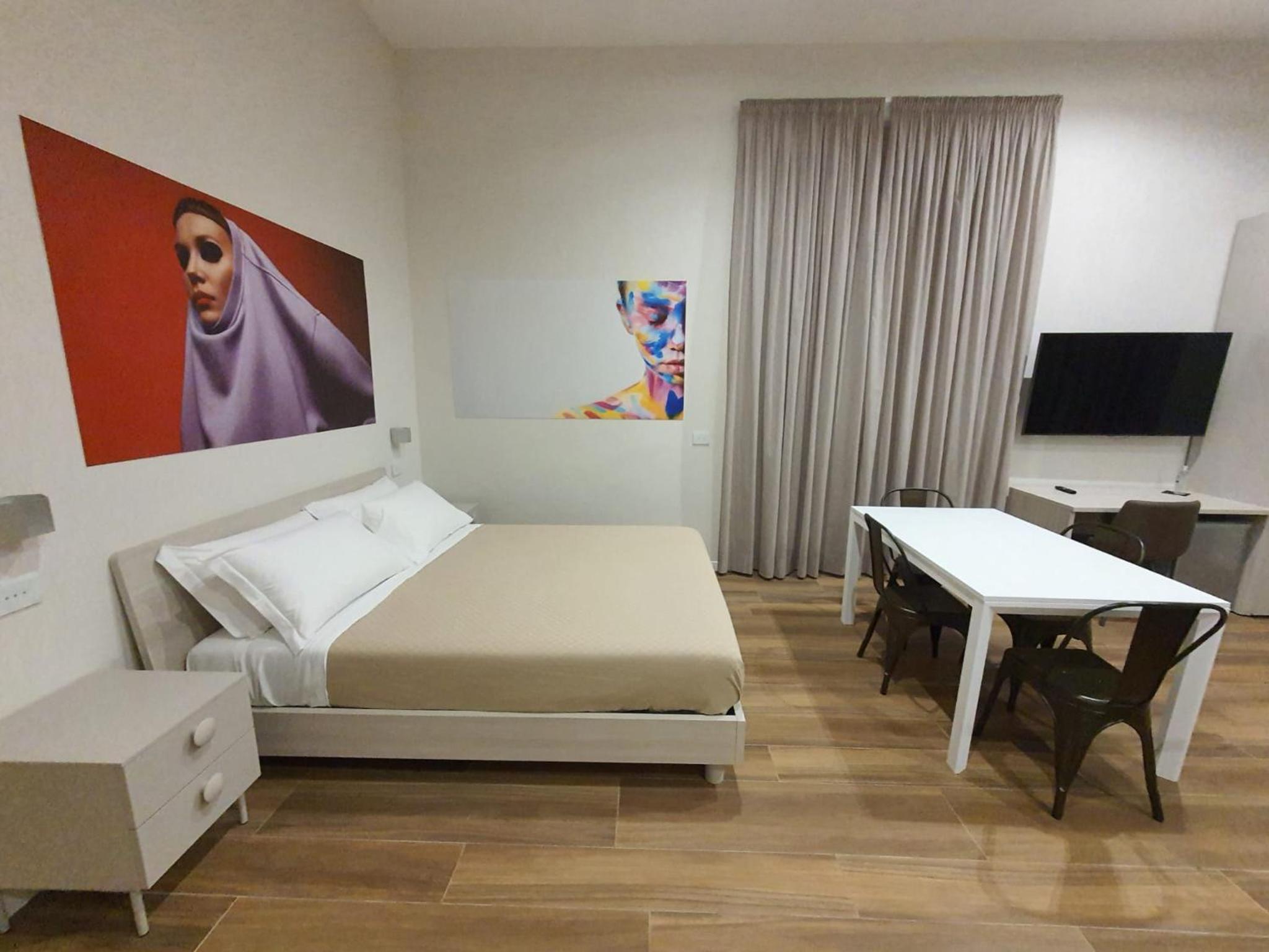 hotel room