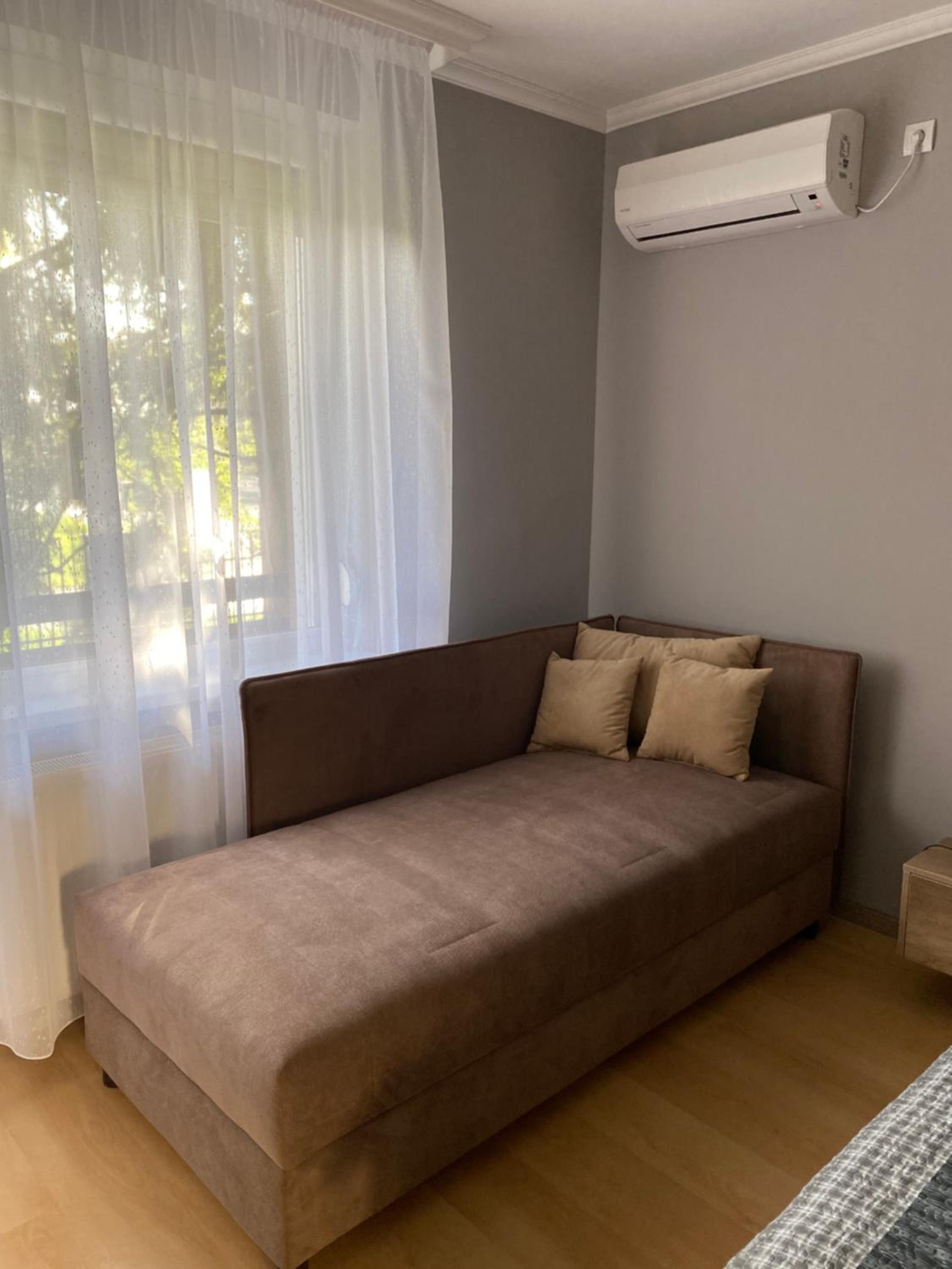 Platán Apartman